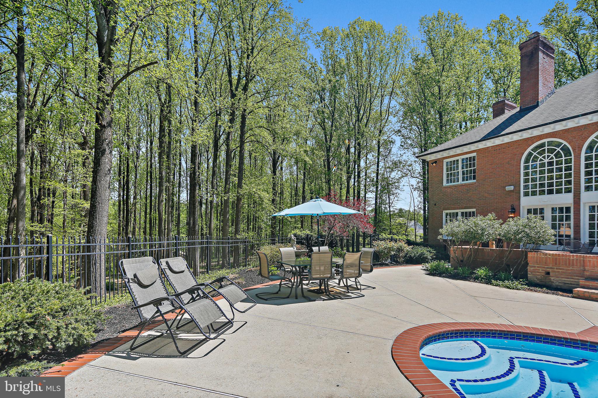 IVY HILL - Residential