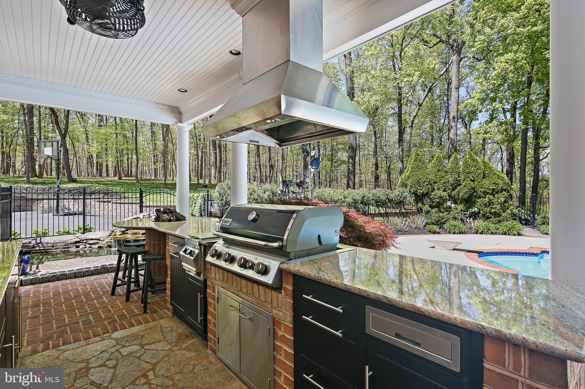 IVY HILL - Residential