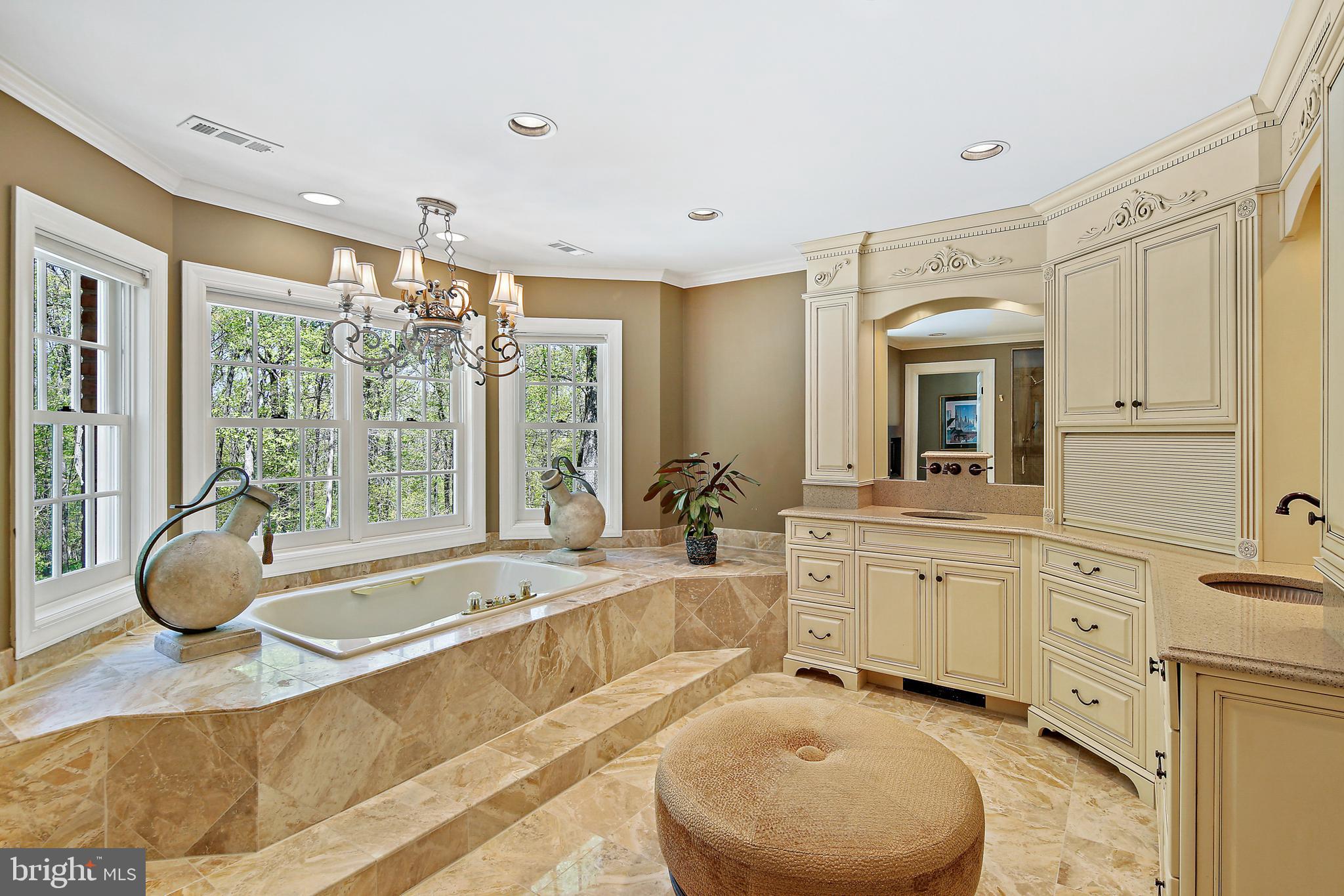 IVY HILL - Residential