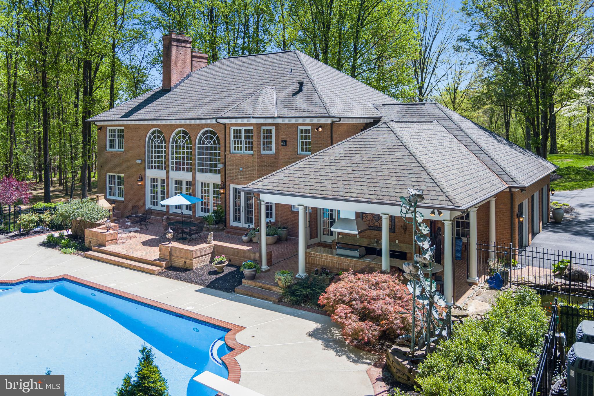 IVY HILL - Residential