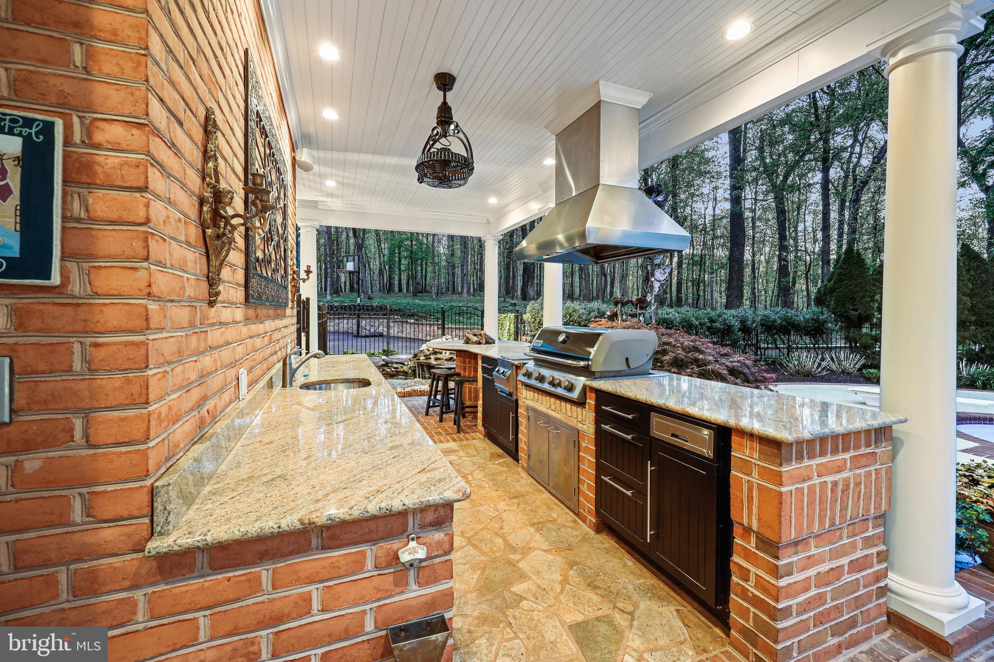 IVY HILL - Residential