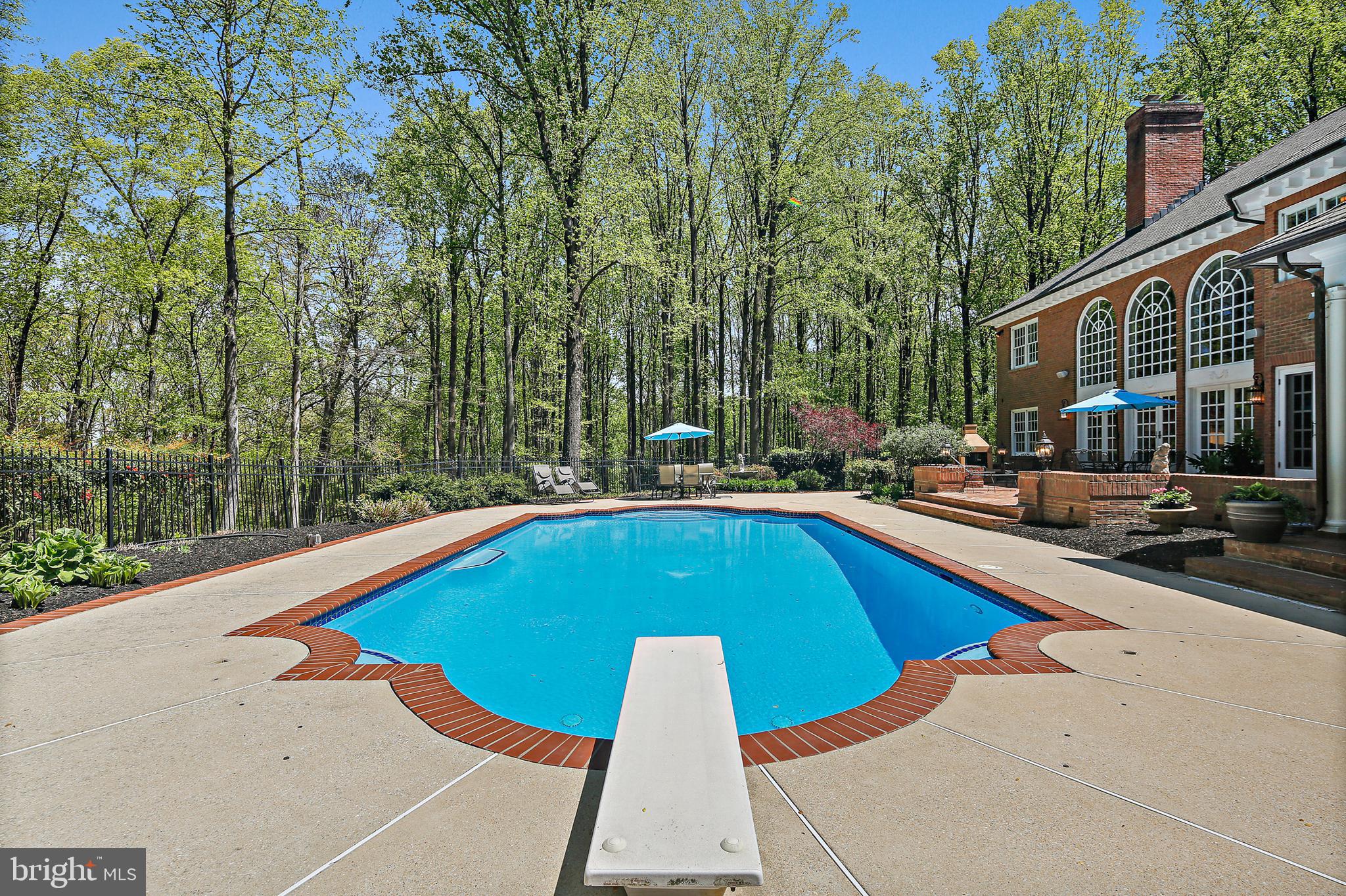 IVY HILL - Residential