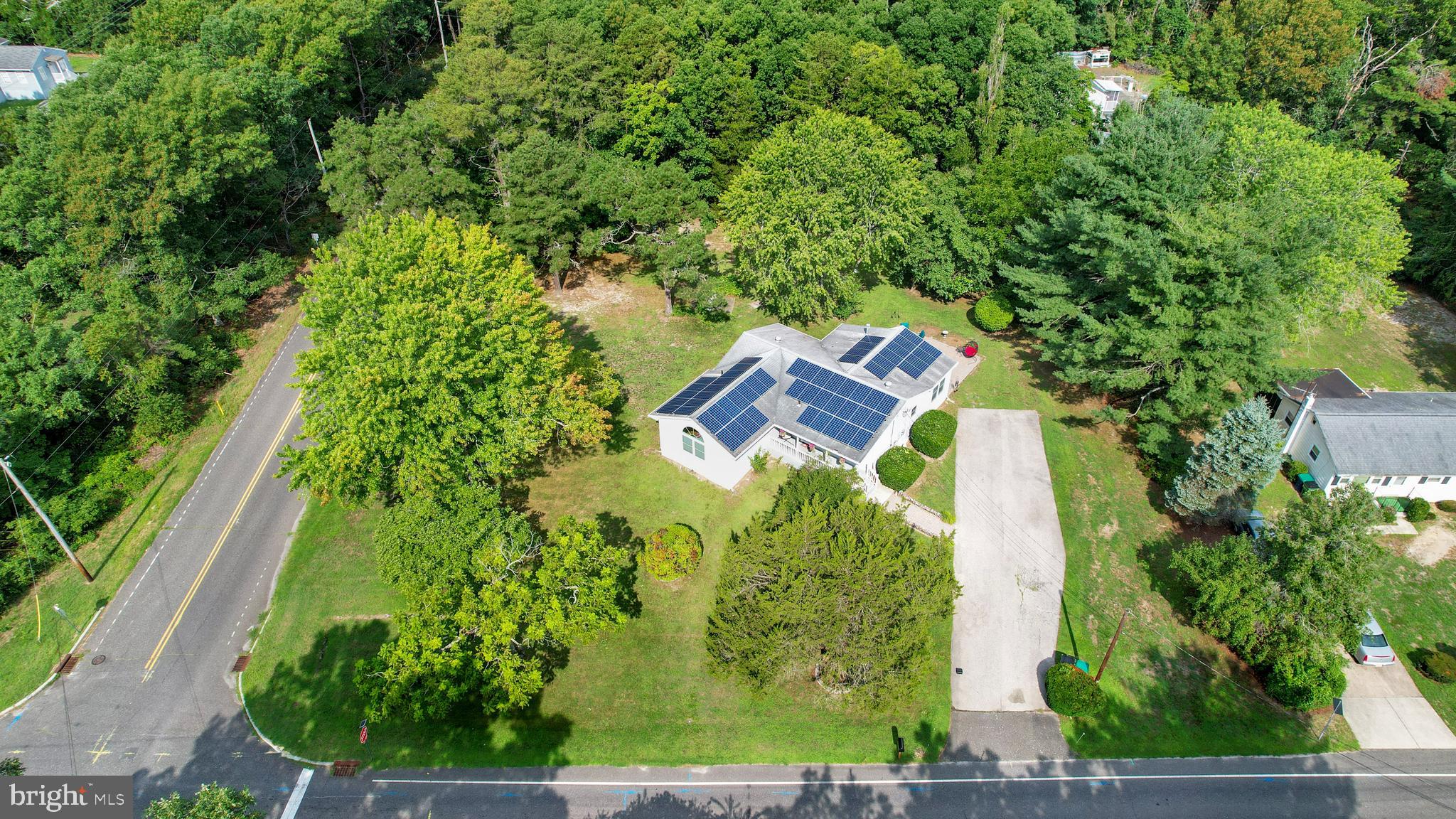 3093 TREMONT AVENUE