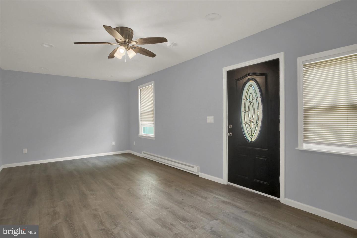 829-831 W PINE STREET