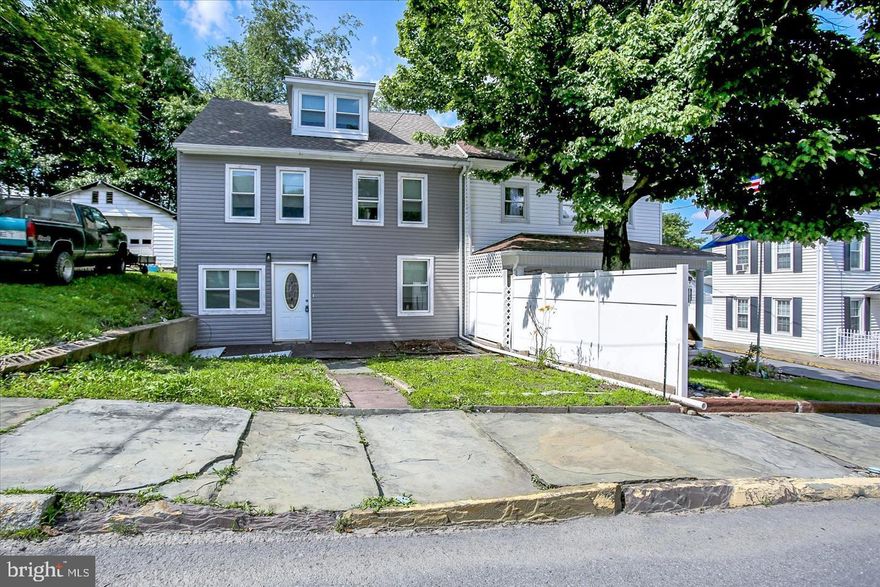 ✨Ready to occupy or rent immediately! ✨ … This newly renovated home is ready for a new owner. 🏠  The main floor consists of a living room, dining room, kitchen with appliances, laundry room/office and a full bathroom. On the second floor, you’ll find 3 hall-entered bedrooms 🛏️ and a 2nd full bathroom. There is a finished walk-up attic that offers endless possibilities --  hang out area for the kids, additional living space or extra storage space. 
The low-maintenance backyard 🌳 is ready for your creative touch making it a perfect spot for relaxing, entertaining, or outdoor fun. The unfinished basement provides additional storage space.  Accepting Cash or Conventional offers only!  This home is a definite must-see 👀 …. Schedule your showing today! 🏠