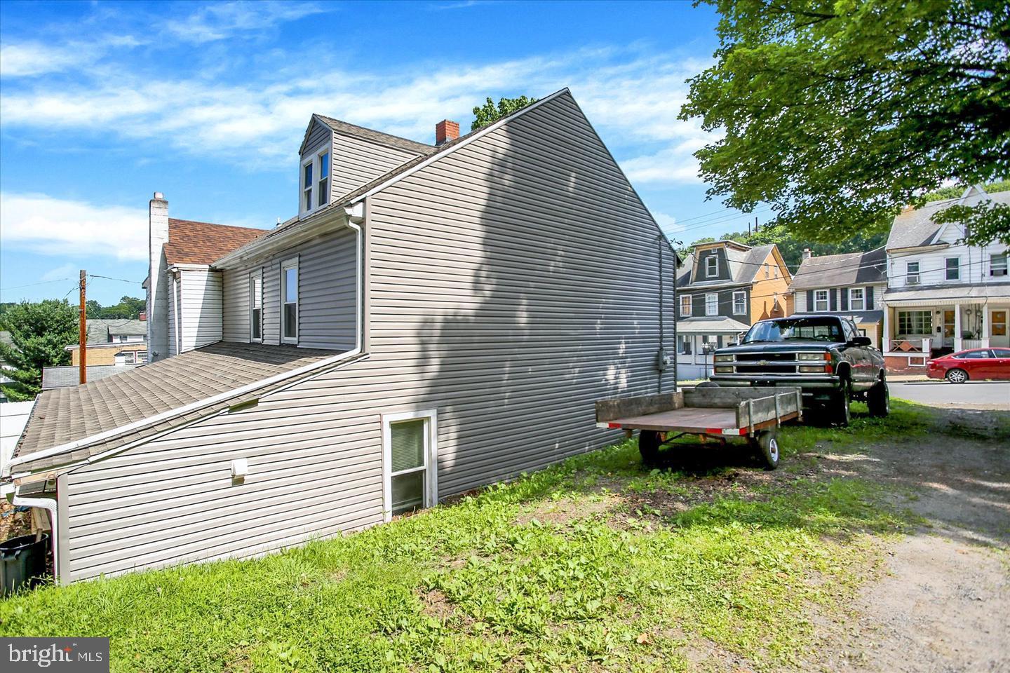 UNKNOWN - Residential