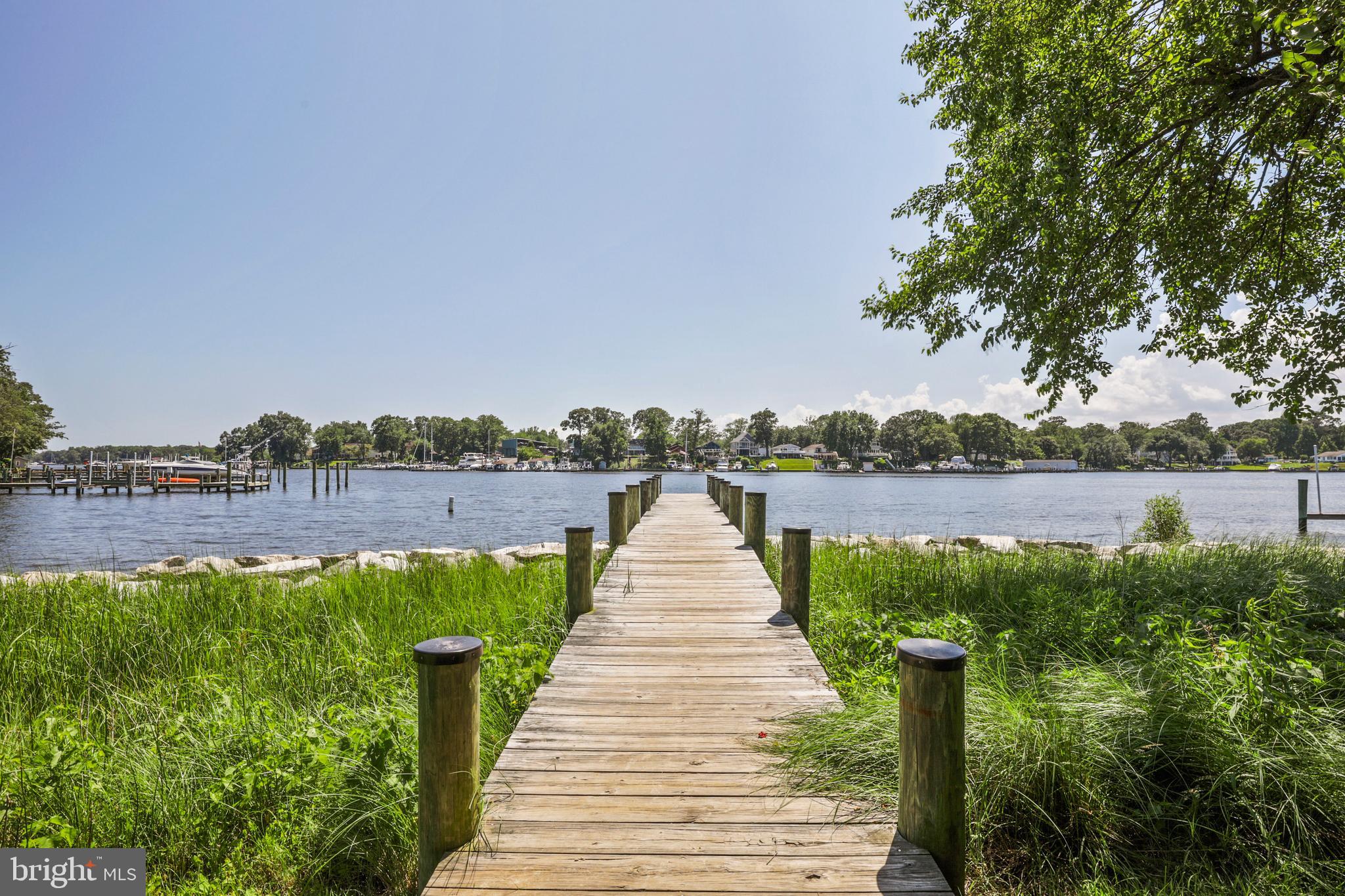 UPPER MAGOTHY BEACH - Residential
