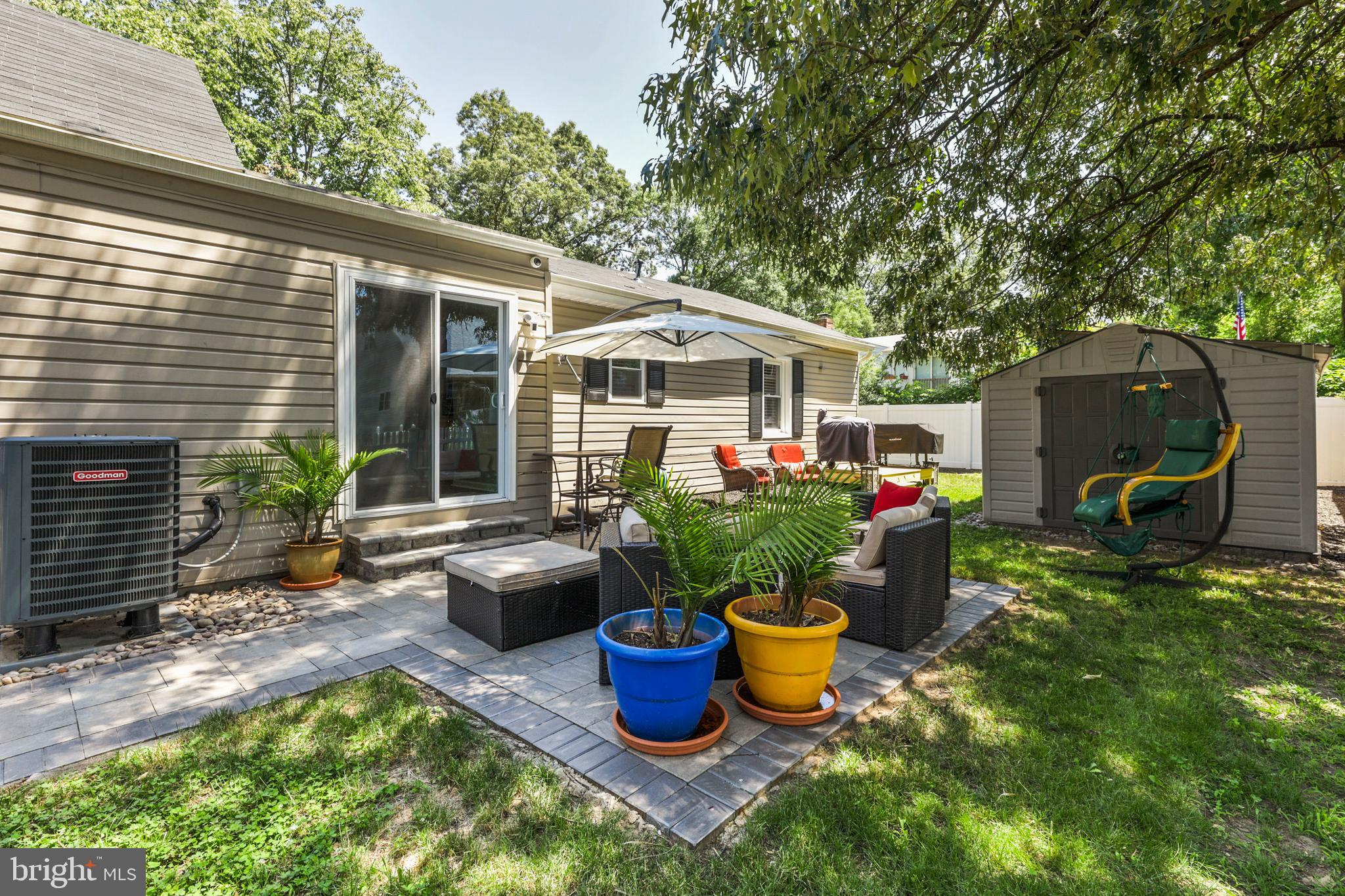 UPPER MAGOTHY BEACH - Residential