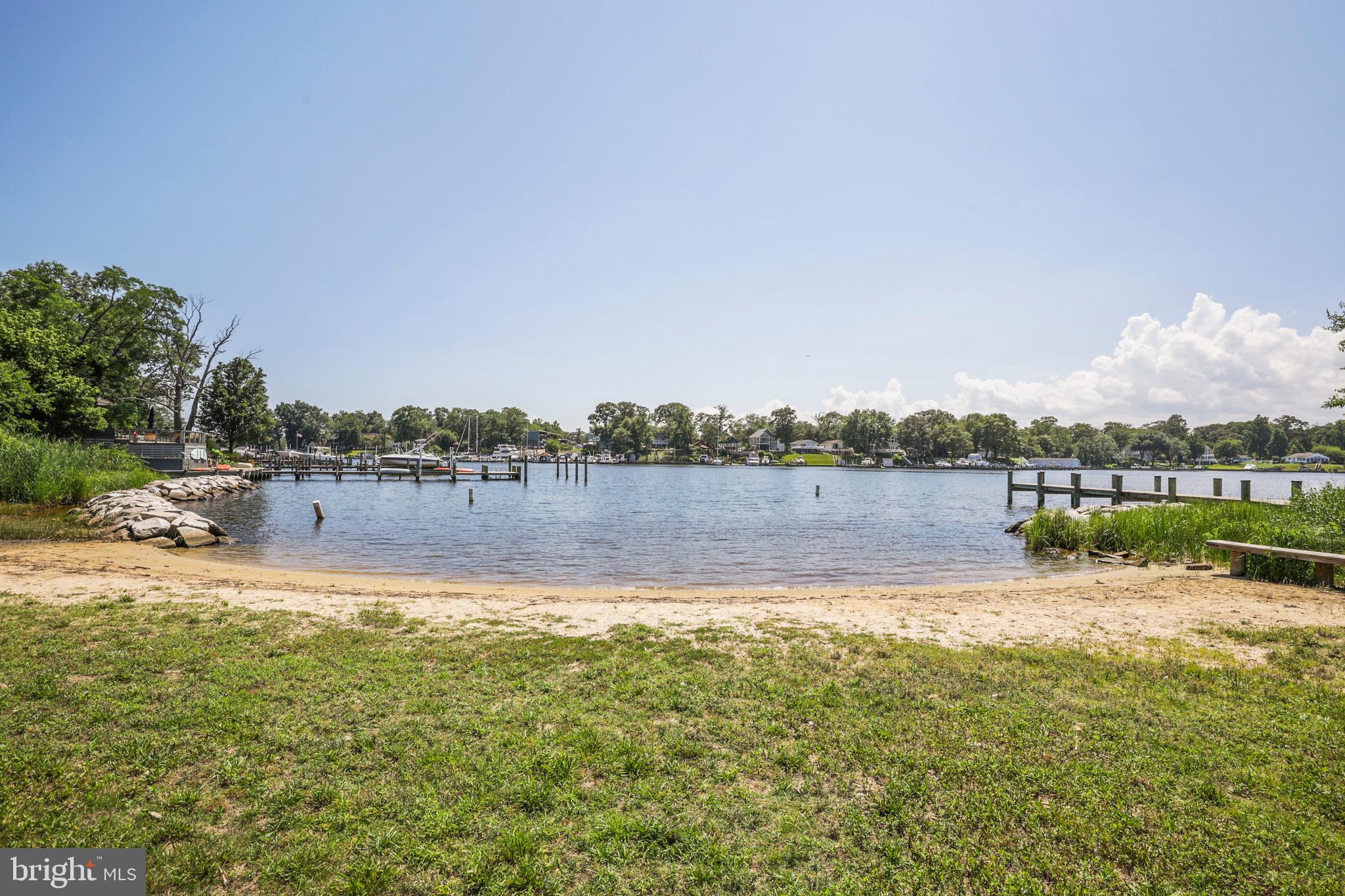 UPPER MAGOTHY BEACH - Residential