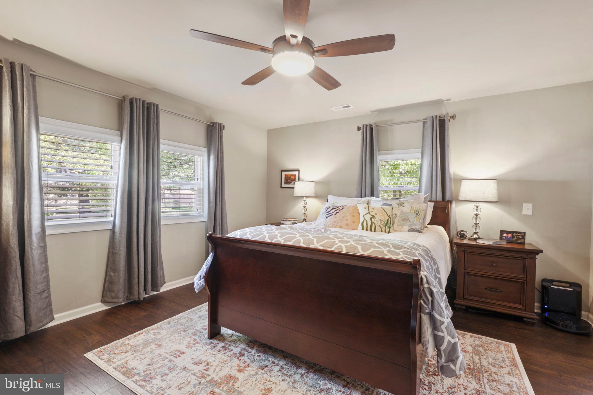 UPPER MAGOTHY BEACH - Residential