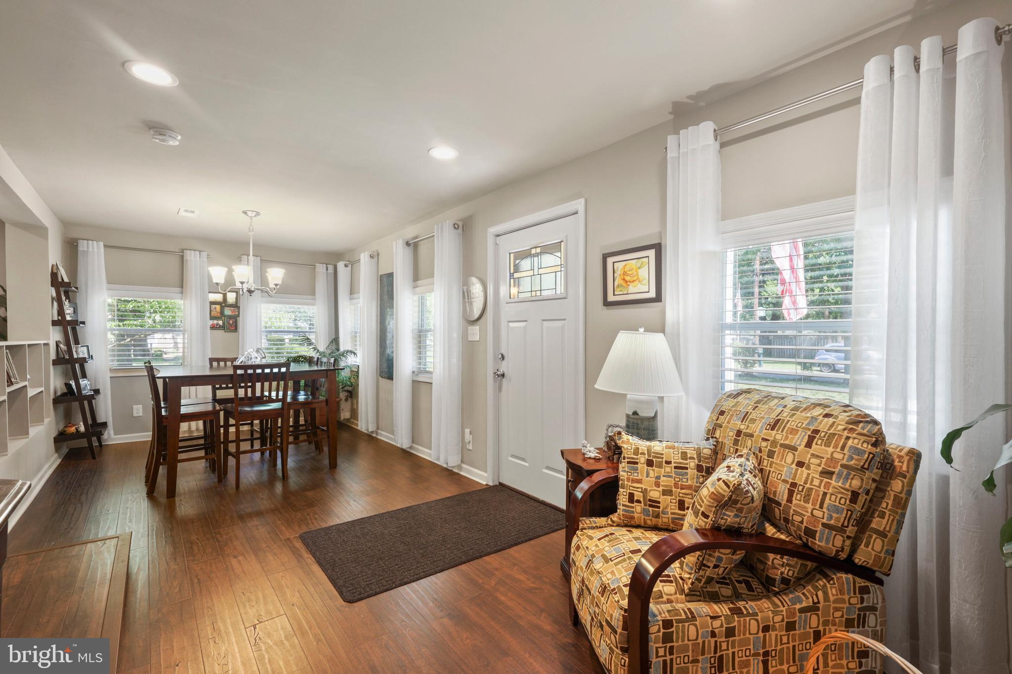 UPPER MAGOTHY BEACH - Residential