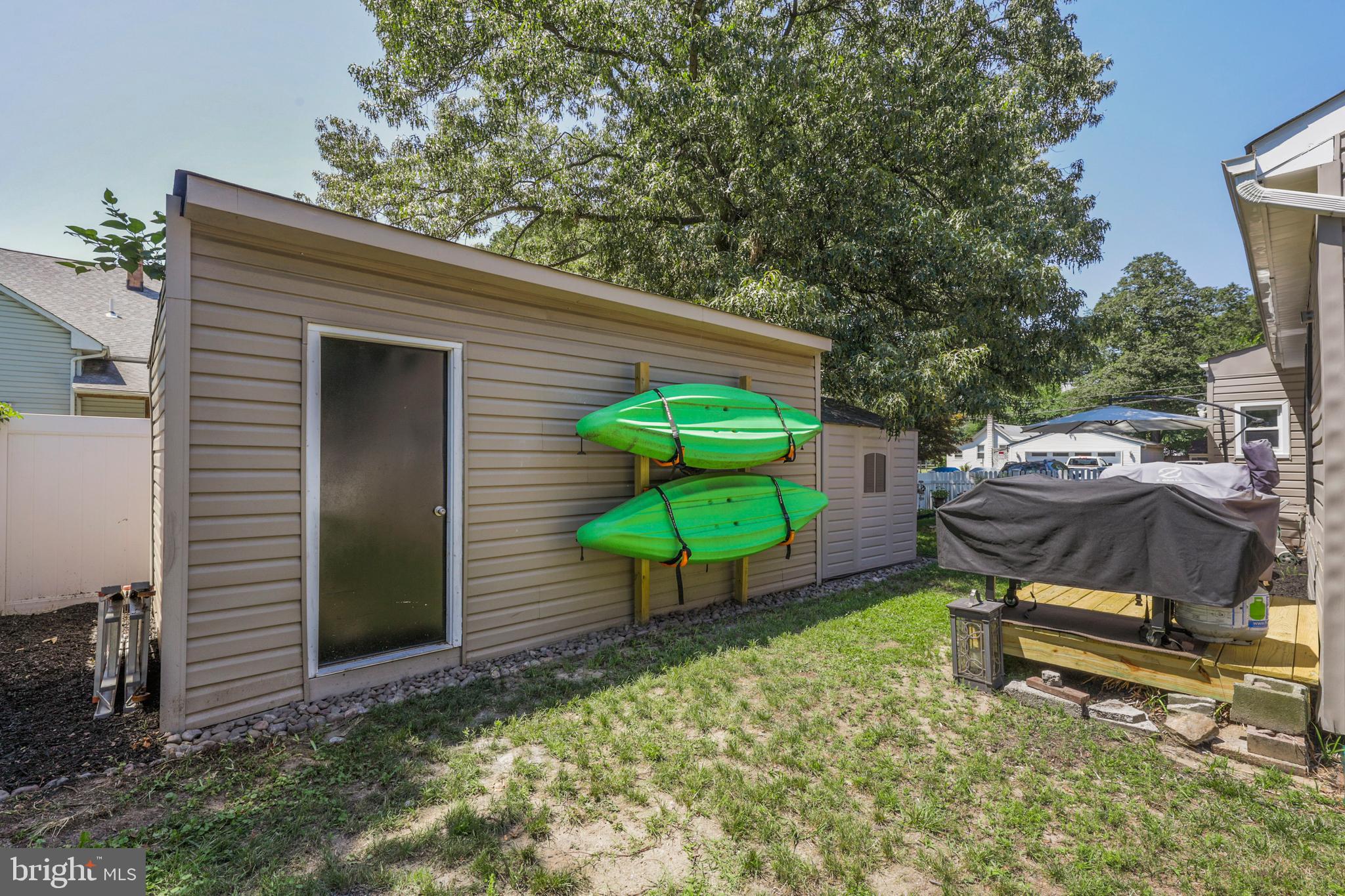 UPPER MAGOTHY BEACH - Residential