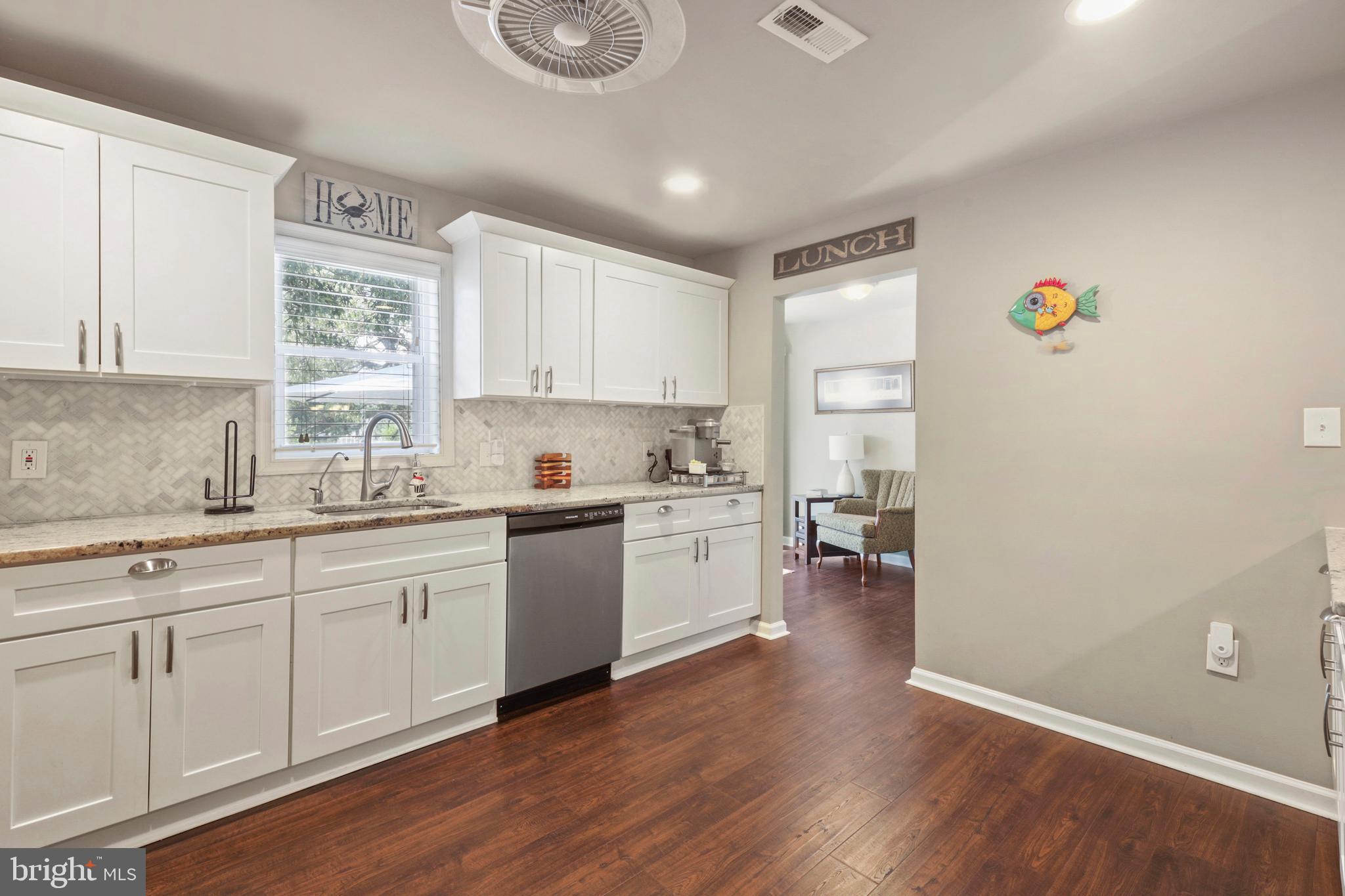 UPPER MAGOTHY BEACH - Residential