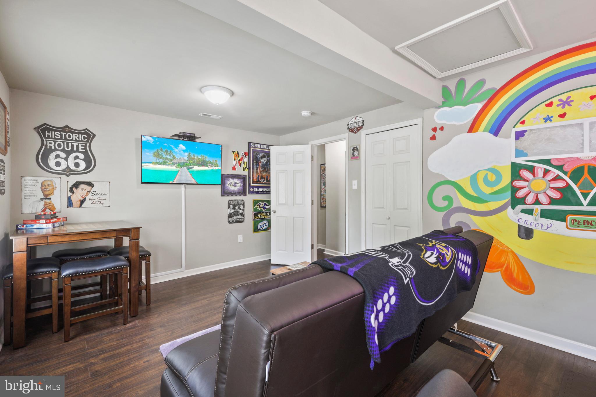 UPPER MAGOTHY BEACH - Residential