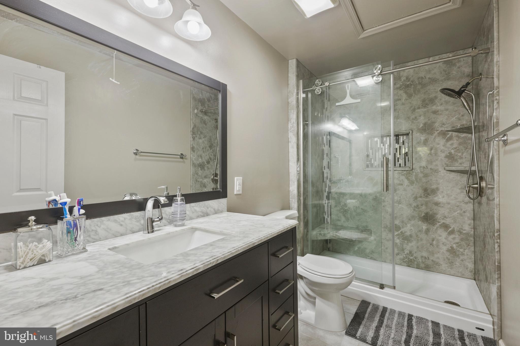 UPPER MAGOTHY BEACH - Residential