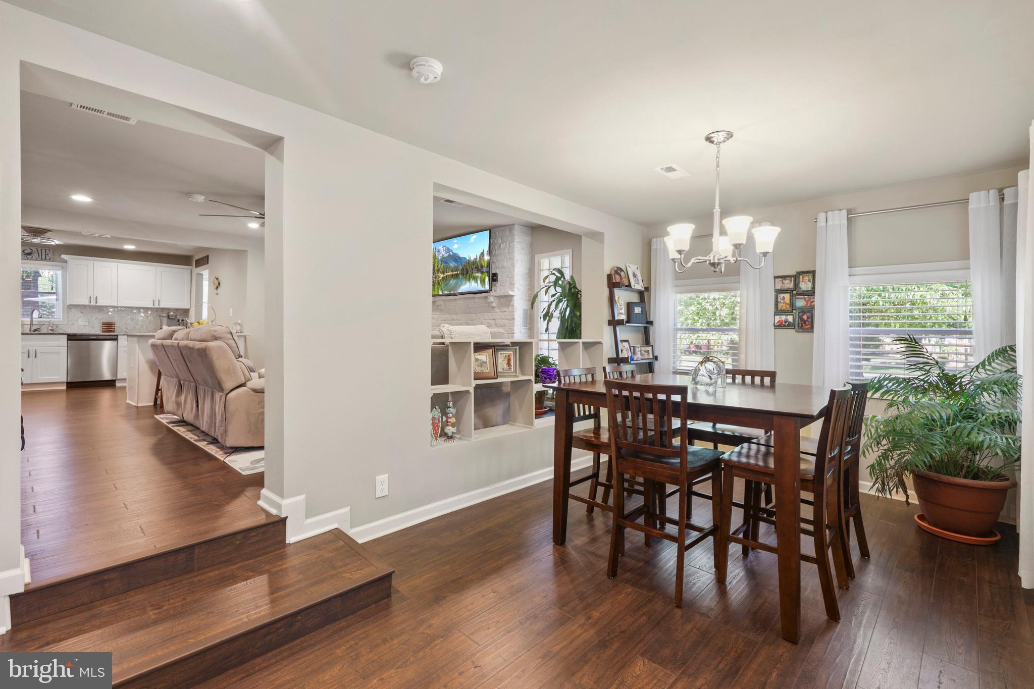 UPPER MAGOTHY BEACH - Residential