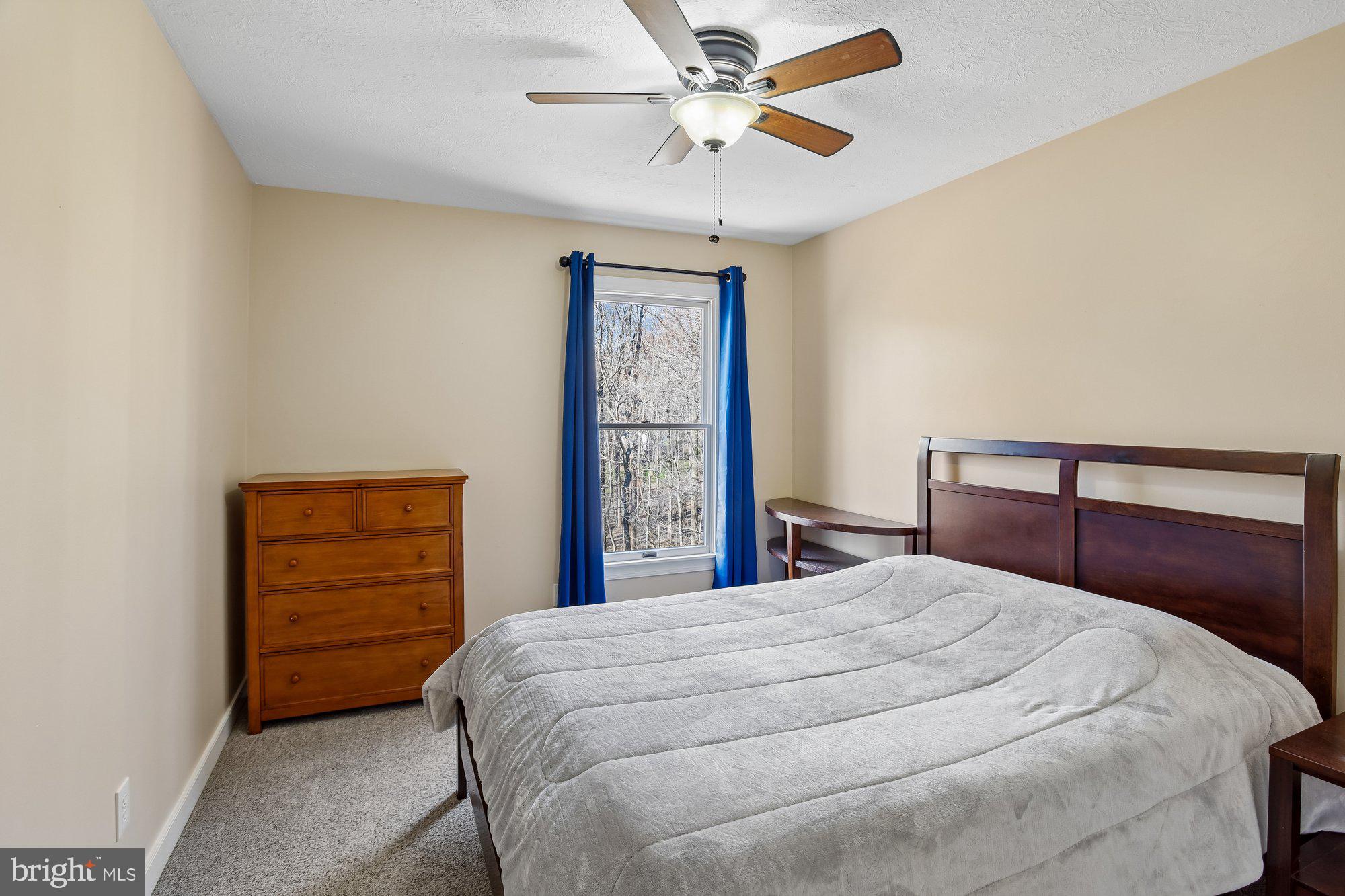 FALLS GLEN - Residential