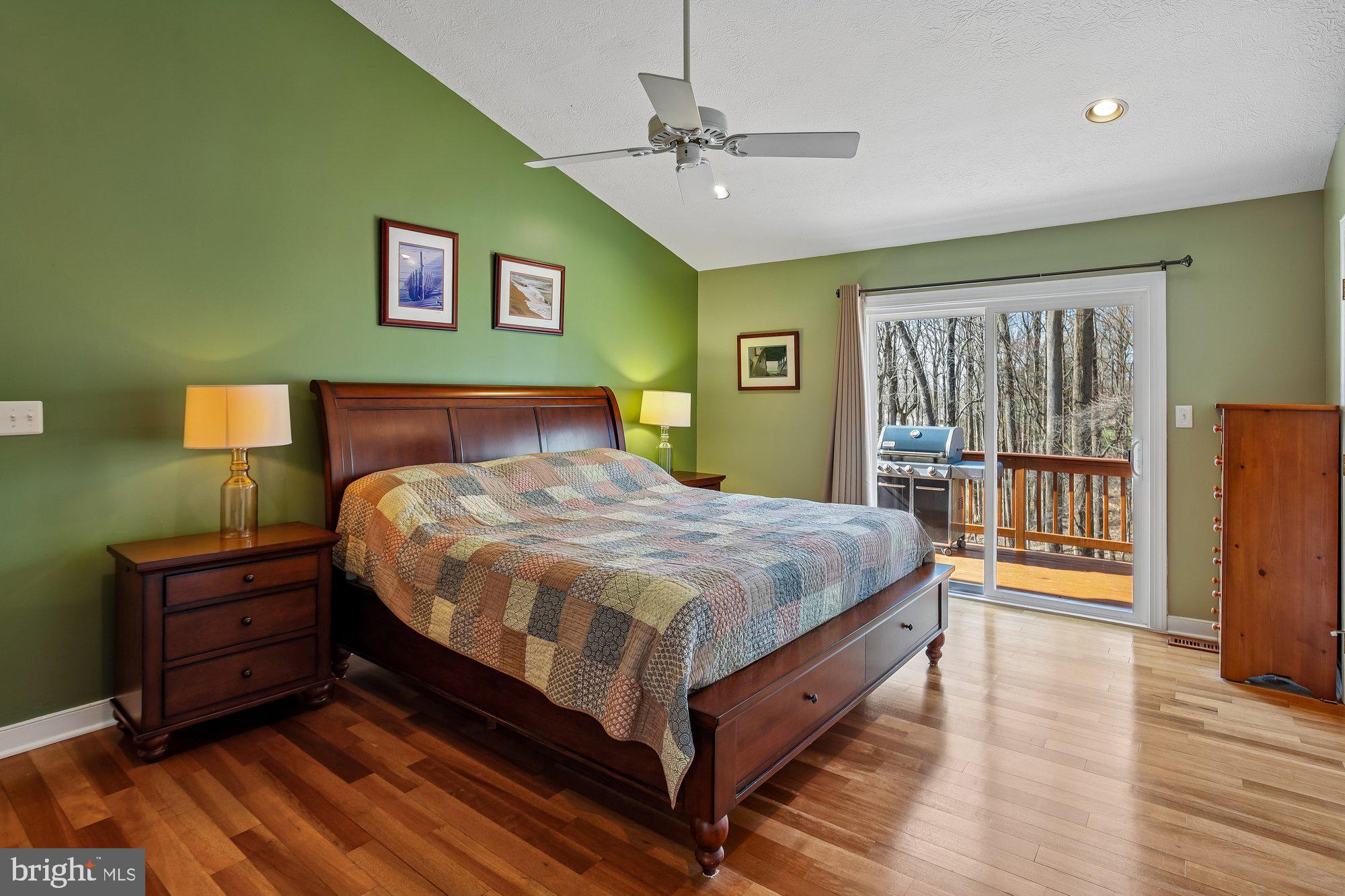 FALLS GLEN - Residential