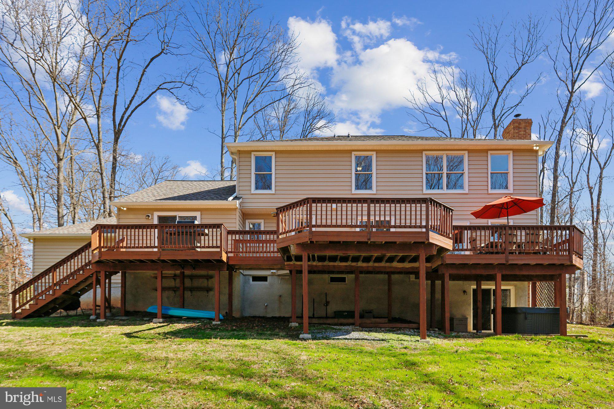 FALLS GLEN - Residential