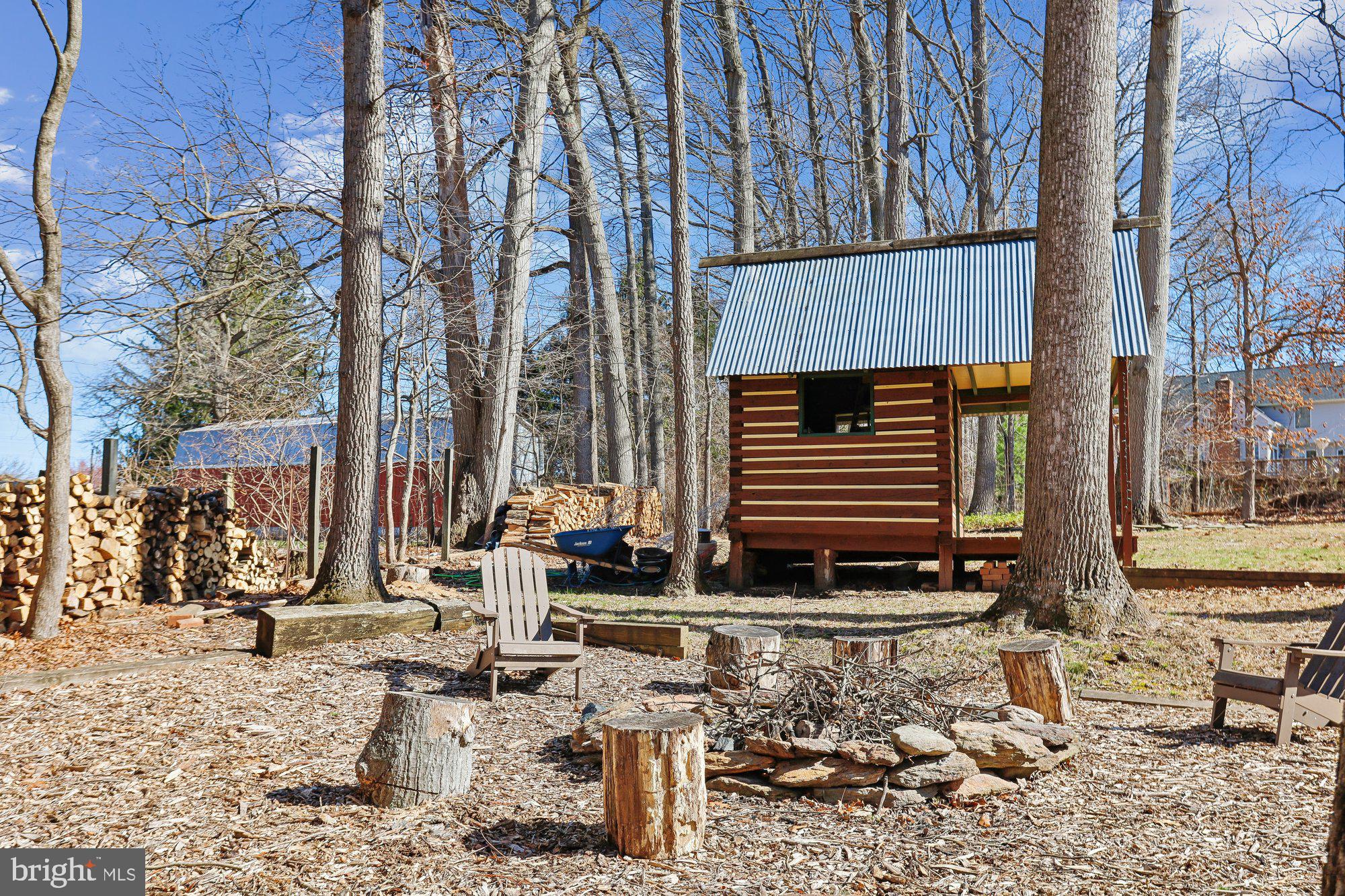 FALLS GLEN - Residential