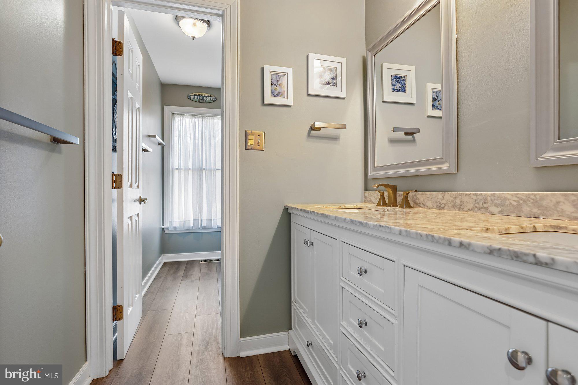 FALLS GLEN - Residential