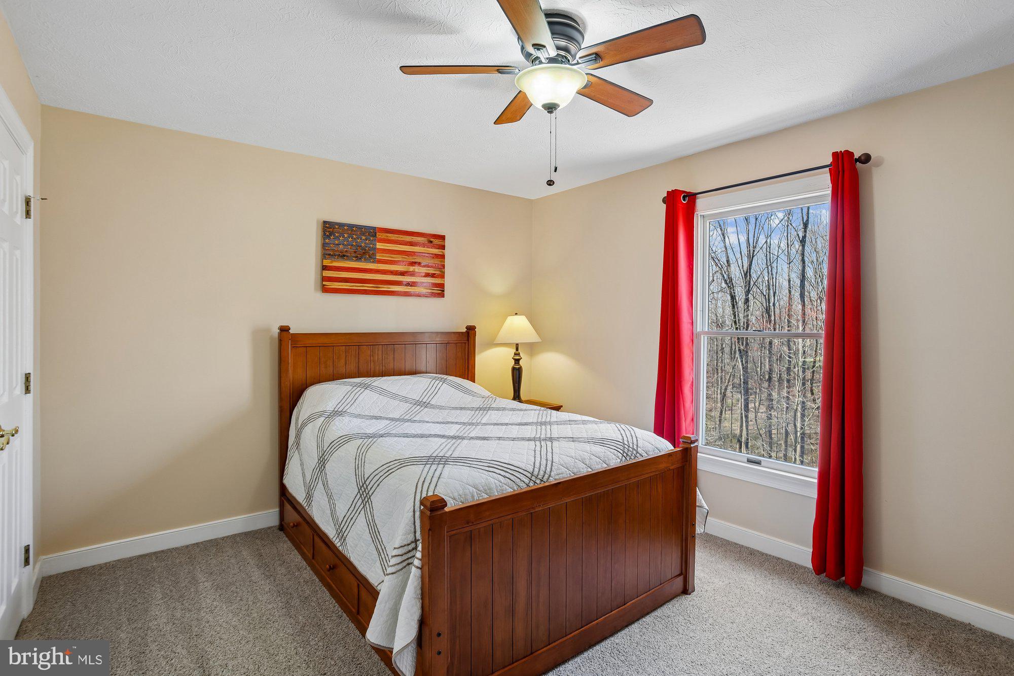 FALLS GLEN - Residential