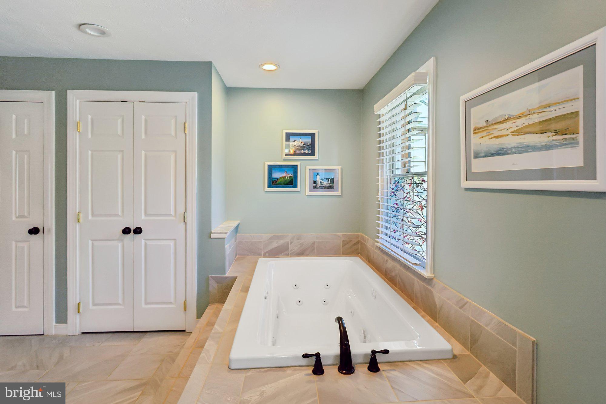 FALLS GLEN - Residential