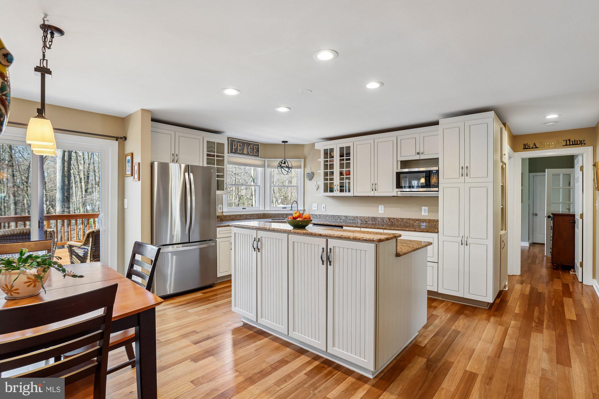 FALLS GLEN - Residential