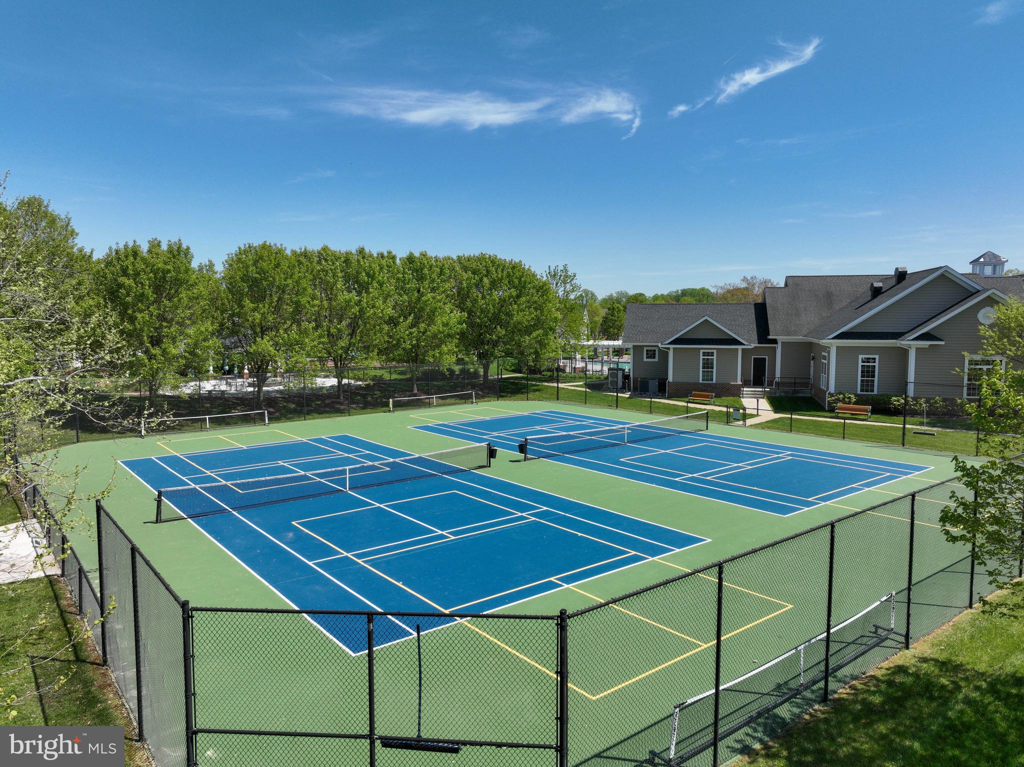 SYMPHONY VILLAGE AT CENTREVILLE - Residential