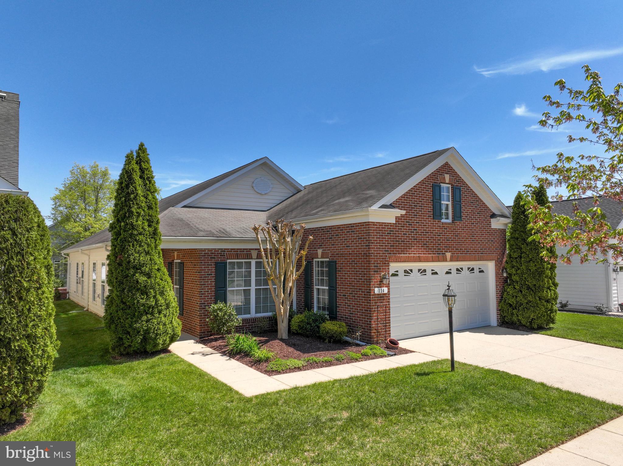 SYMPHONY VILLAGE AT CENTREVILLE - Residential