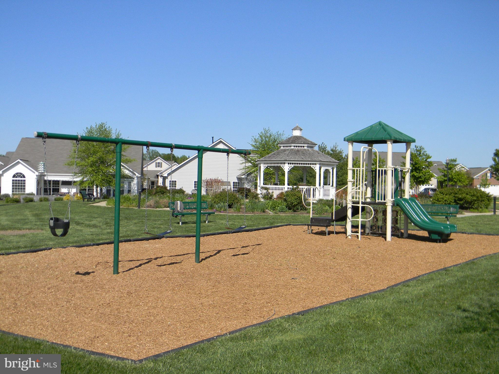 SYMPHONY VILLAGE AT CENTREVILLE - Residential