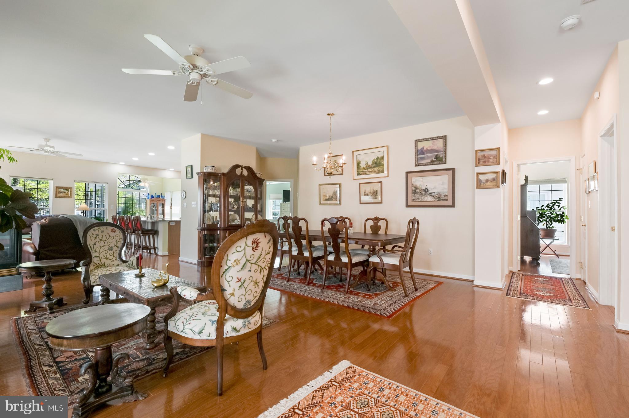 SYMPHONY VILLAGE AT CENTREVILLE - Residential