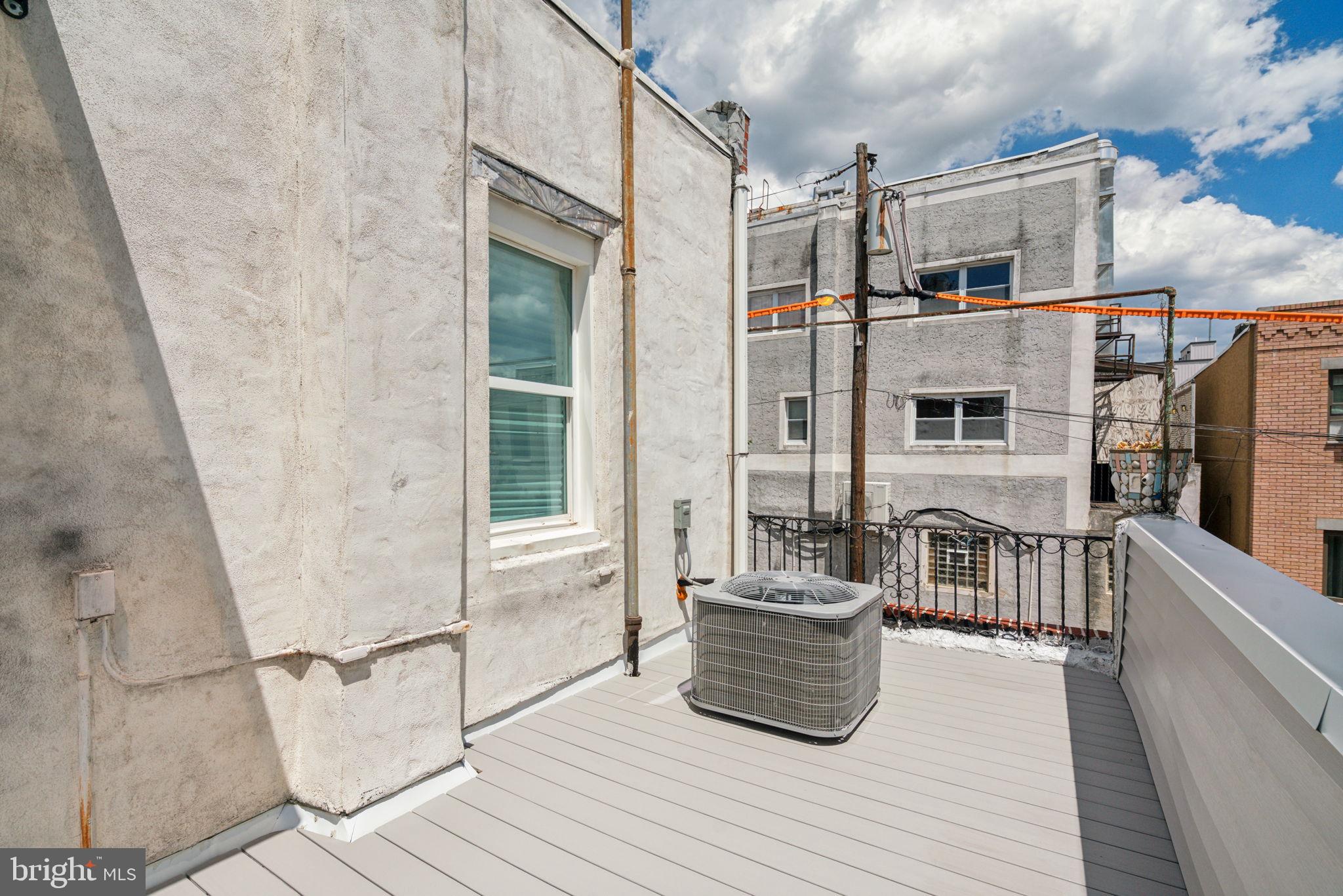 PASSYUNK SQUARE - Residential