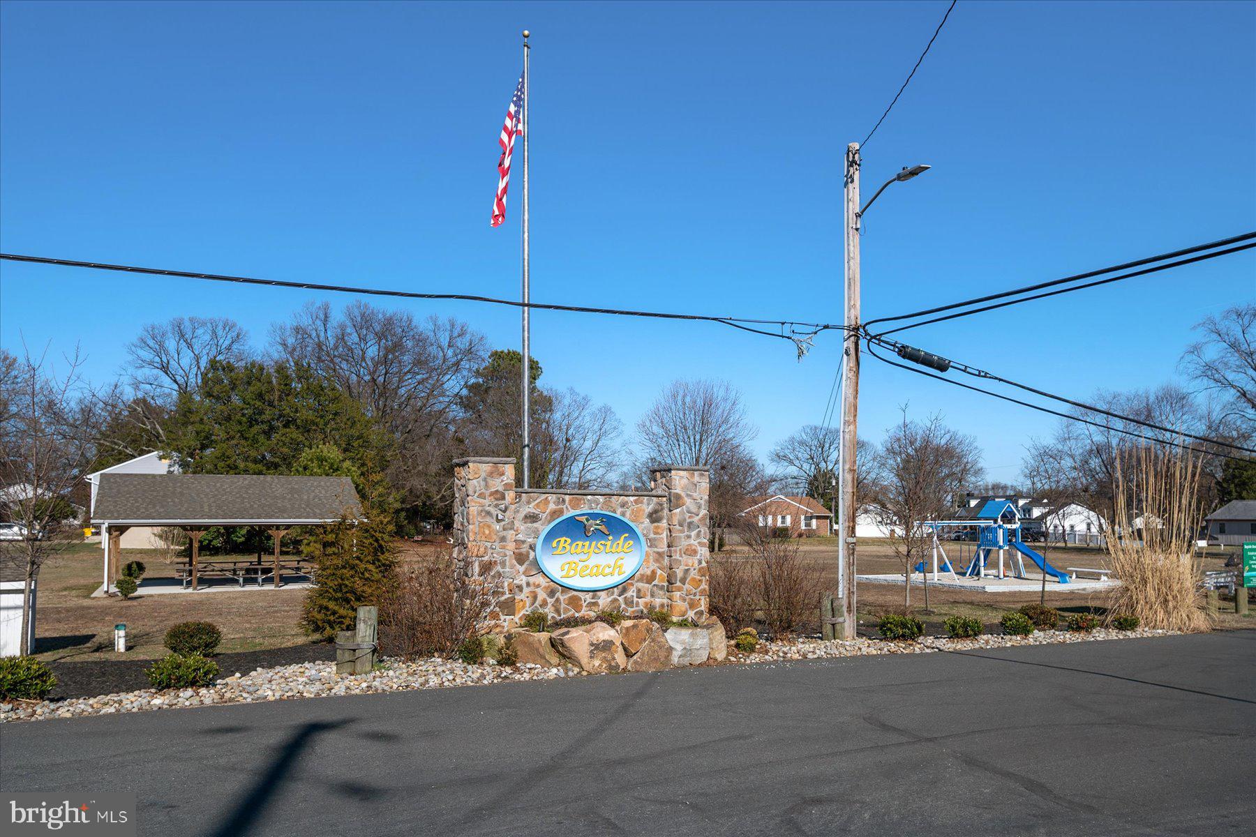 BAYSIDE BEACH - Residential