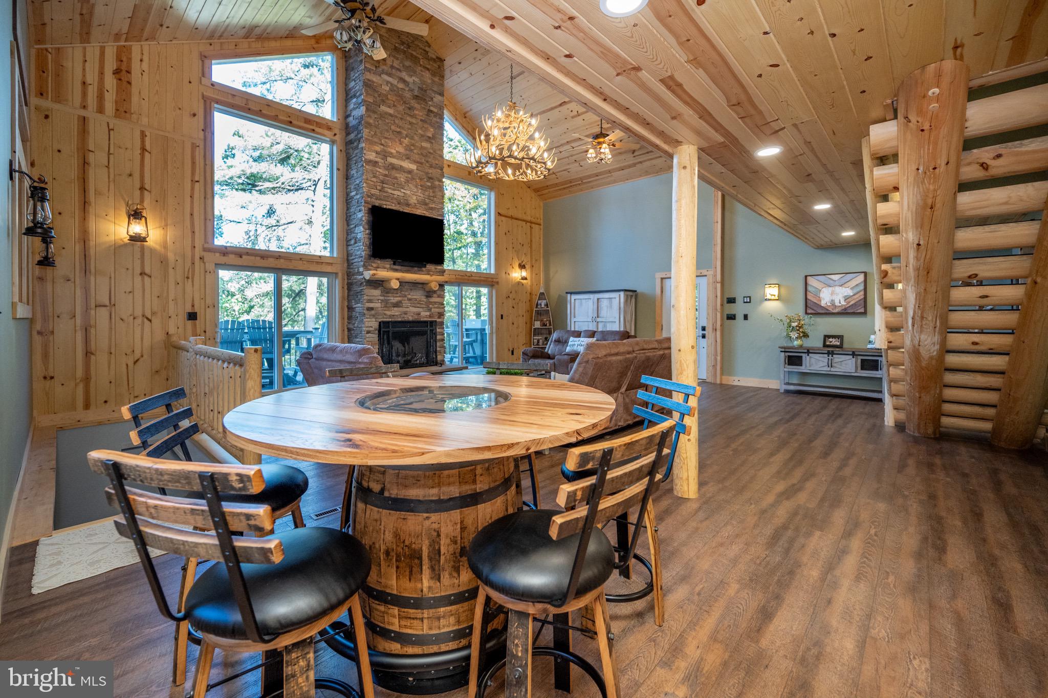 STATE PARK ROAD - Residential