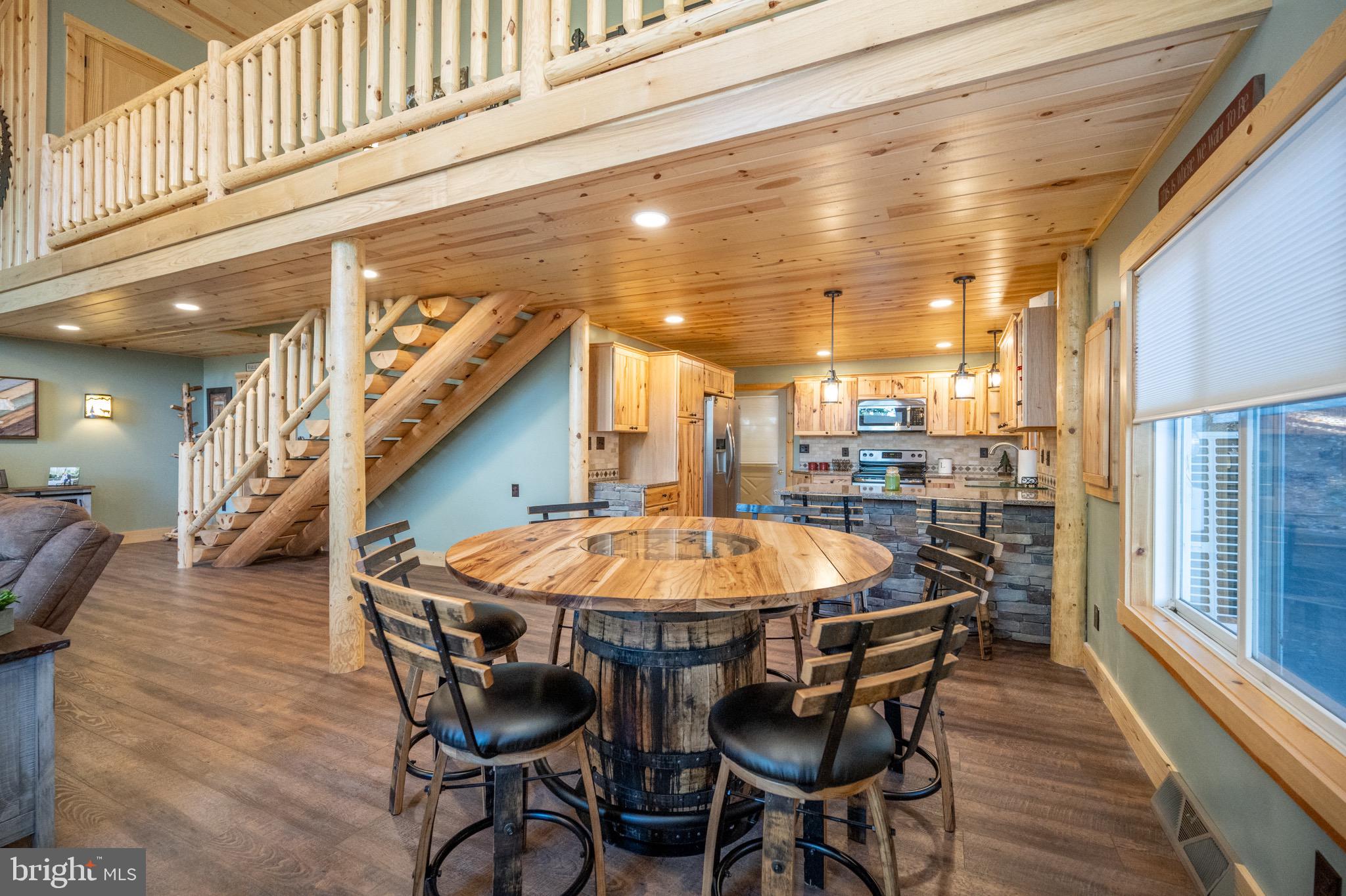 STATE PARK ROAD - Residential