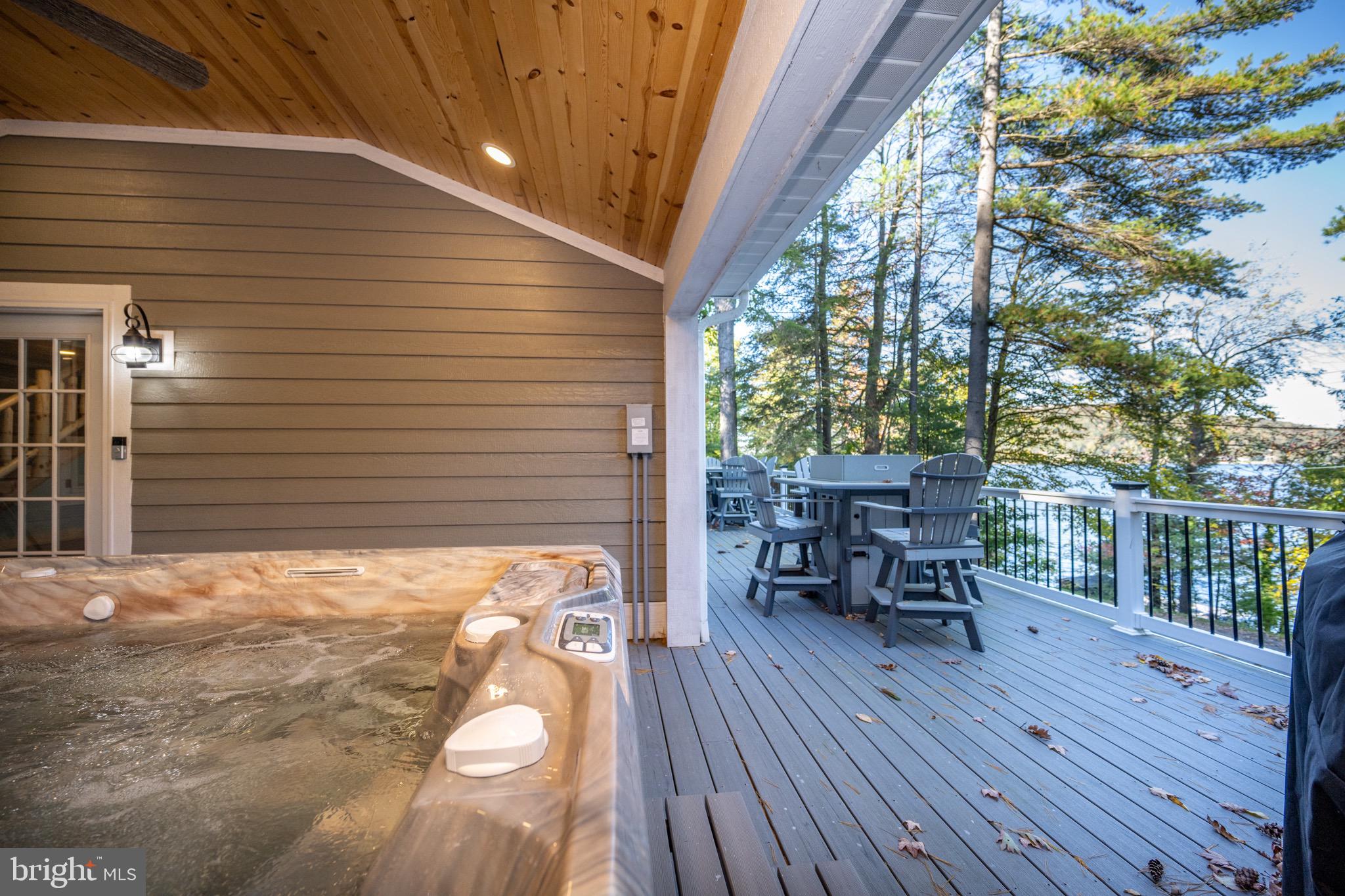 STATE PARK ROAD - Residential