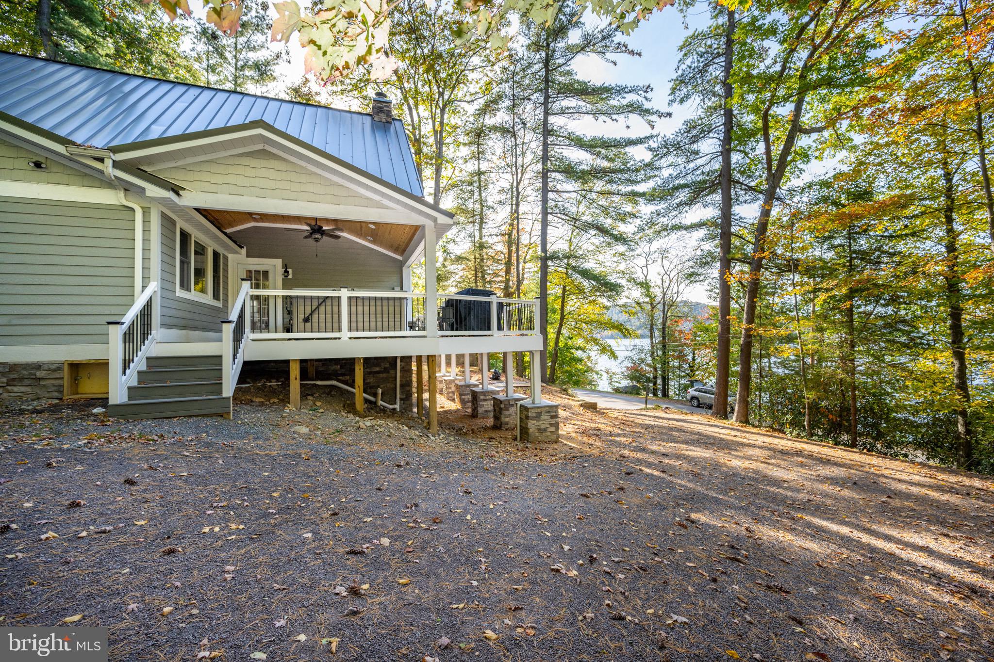 STATE PARK ROAD - Residential