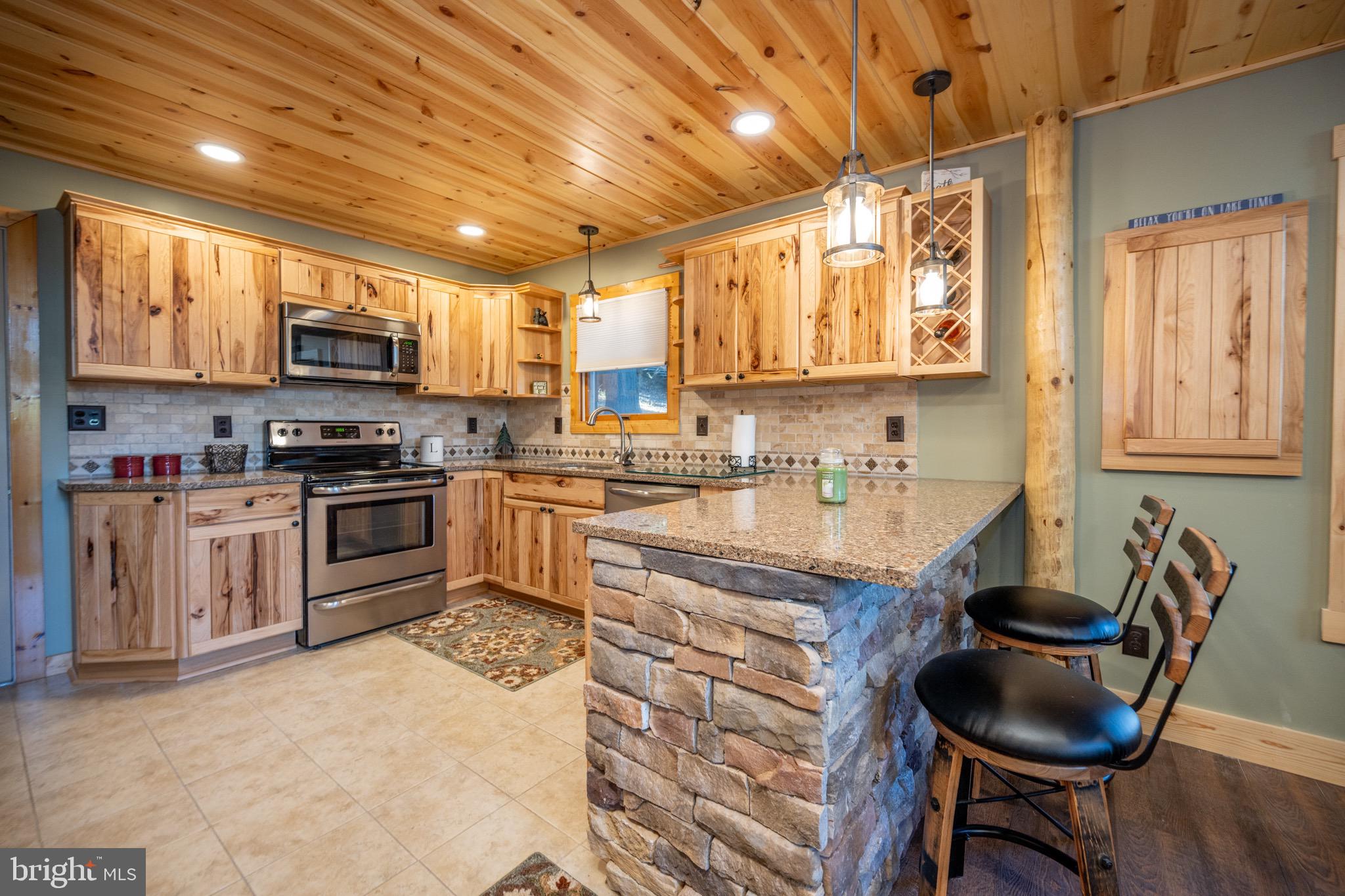 STATE PARK ROAD - Residential