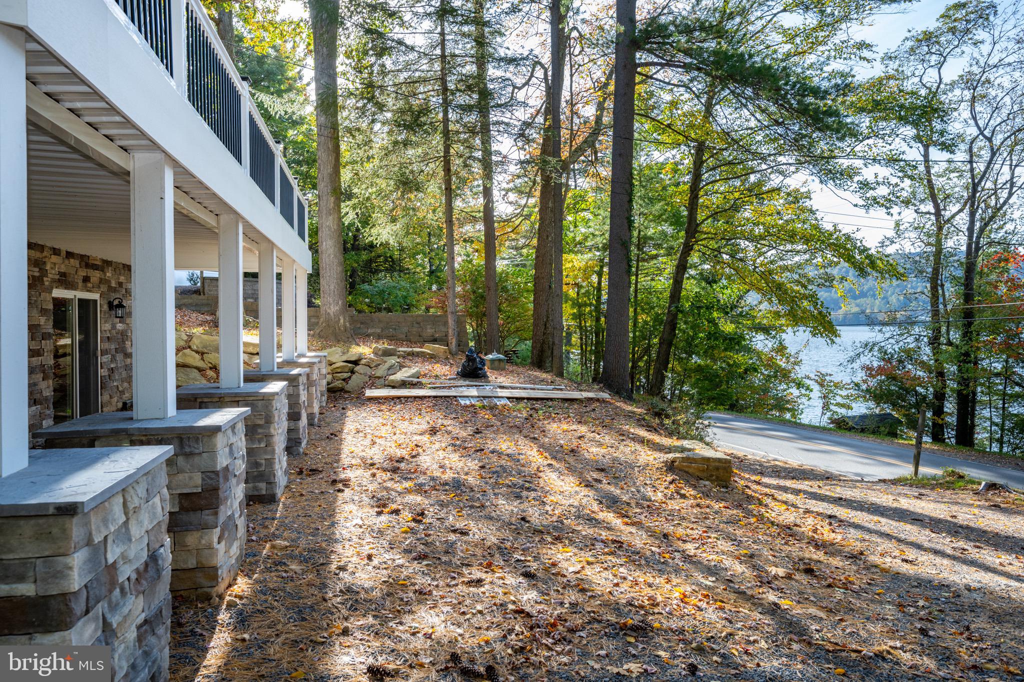 STATE PARK ROAD - Residential