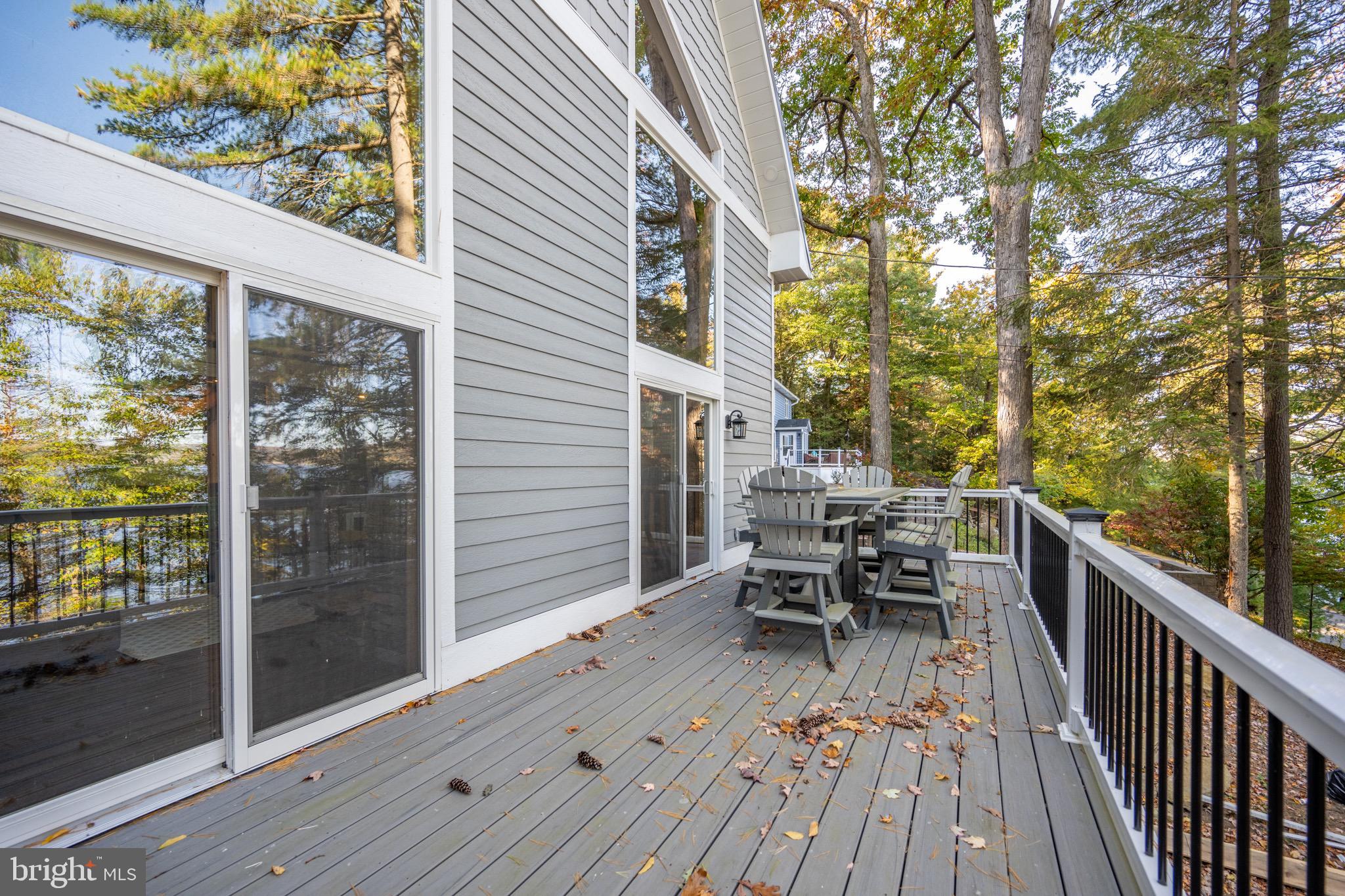 STATE PARK ROAD - Residential