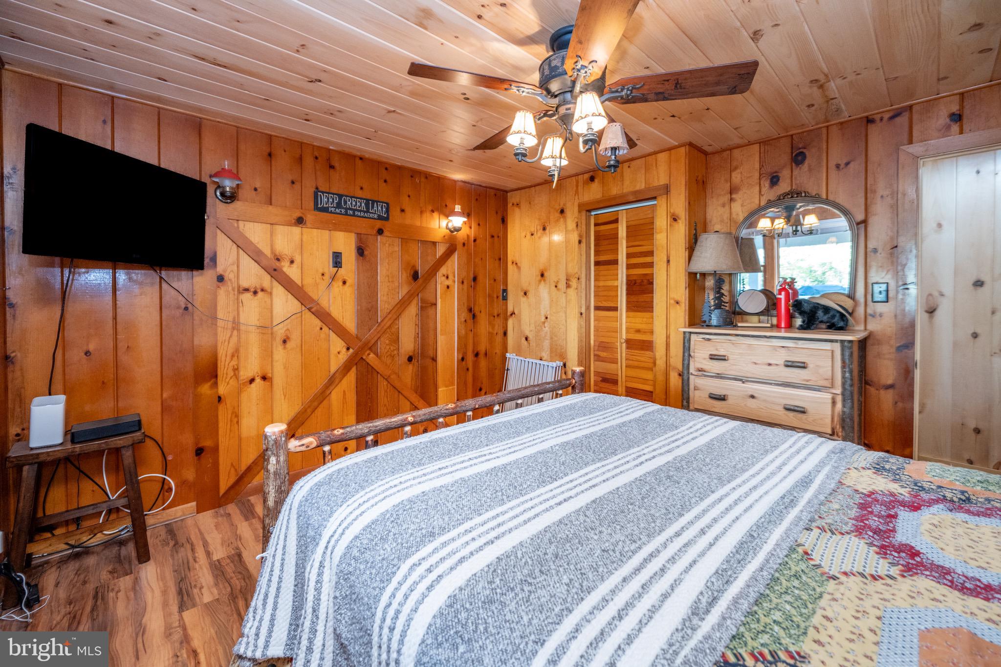 STATE PARK ROAD - Residential