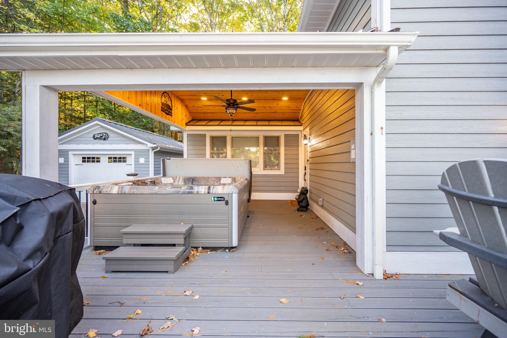 STATE PARK ROAD - Residential