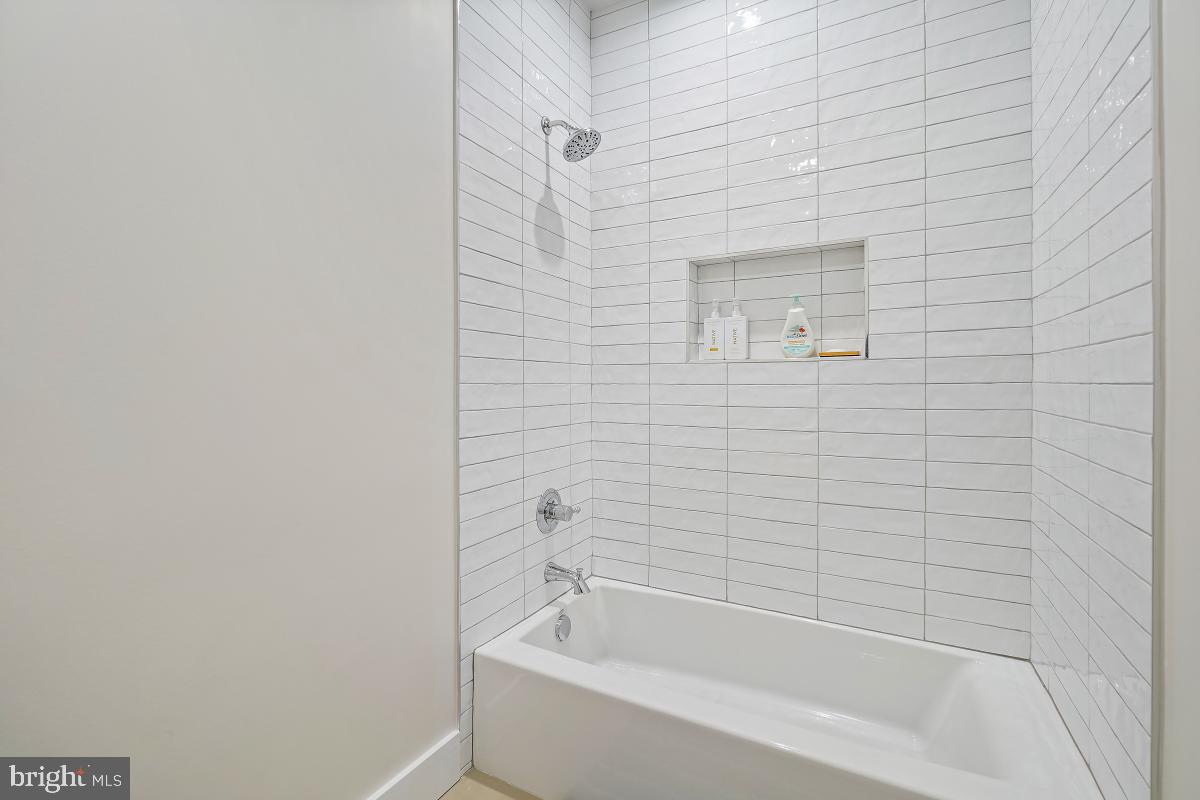 PARKWOOD - Residential