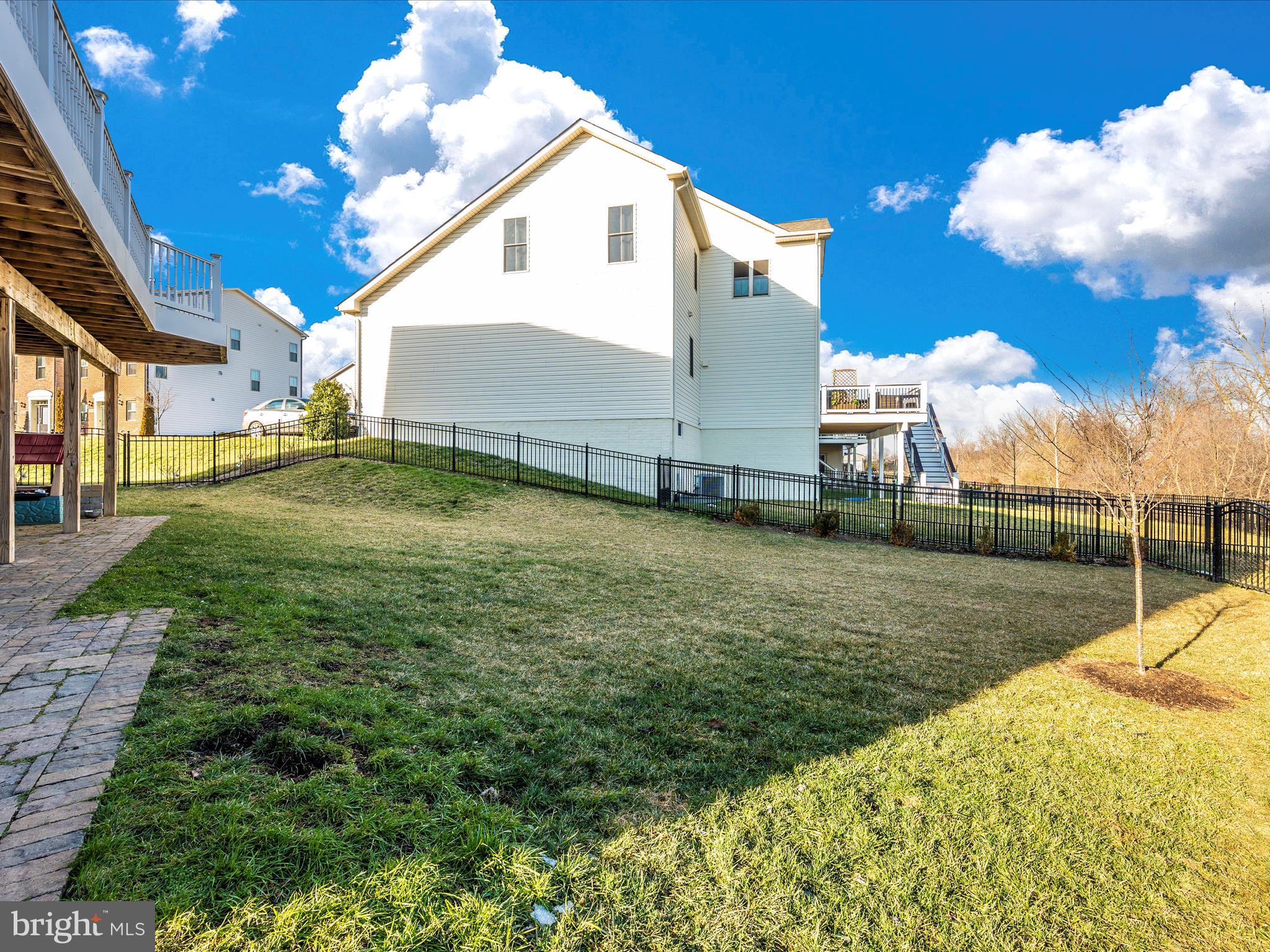 LANDSDALE - Residential