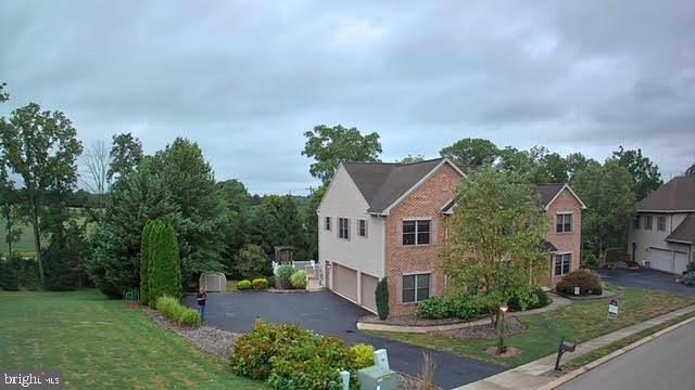 LEXINGTON ESTATES - Residential