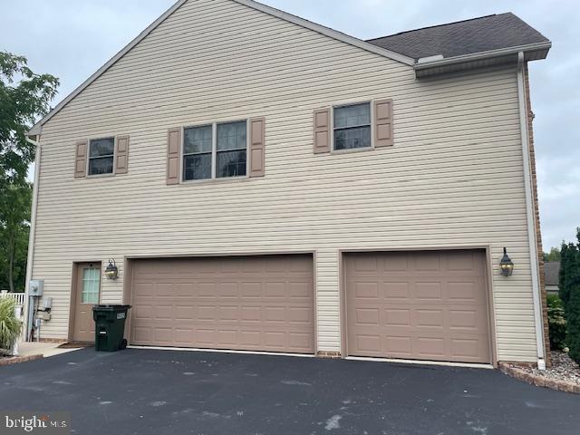 LEXINGTON ESTATES - Residential