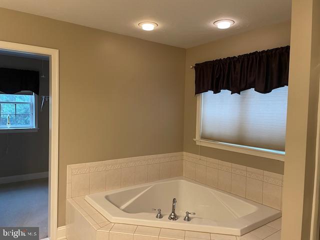 LEXINGTON ESTATES - Residential