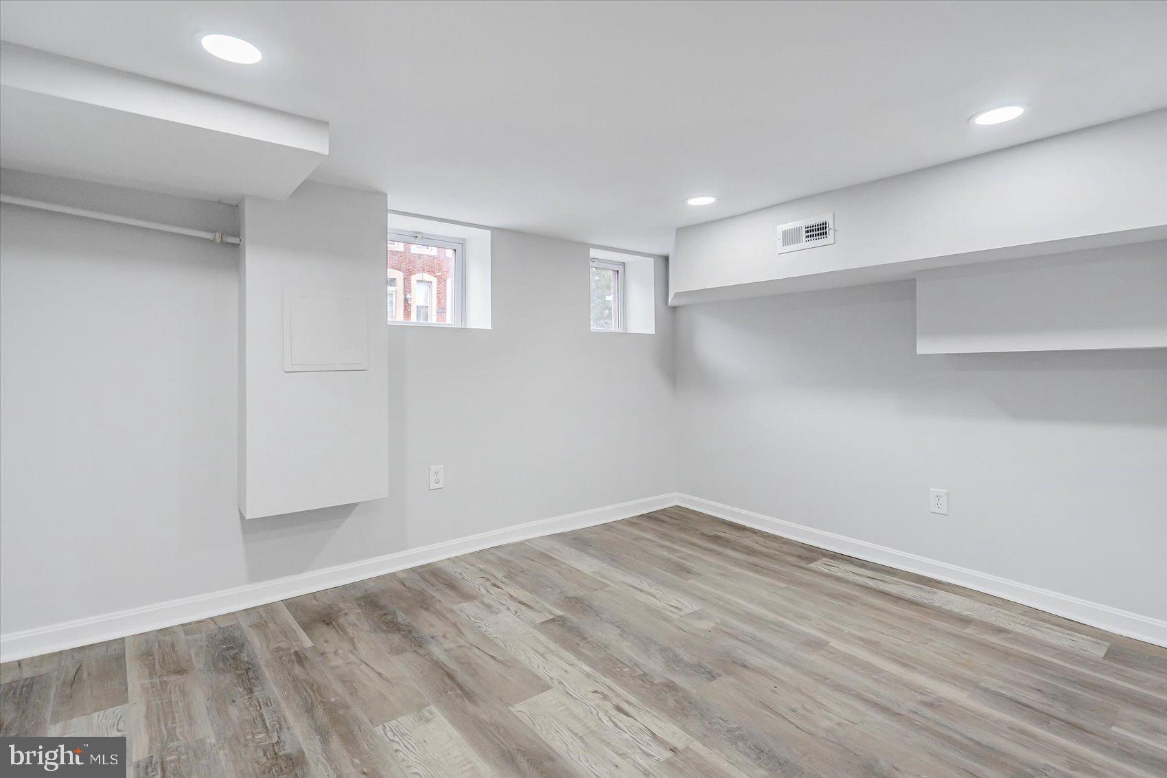 OLIVER - Residential