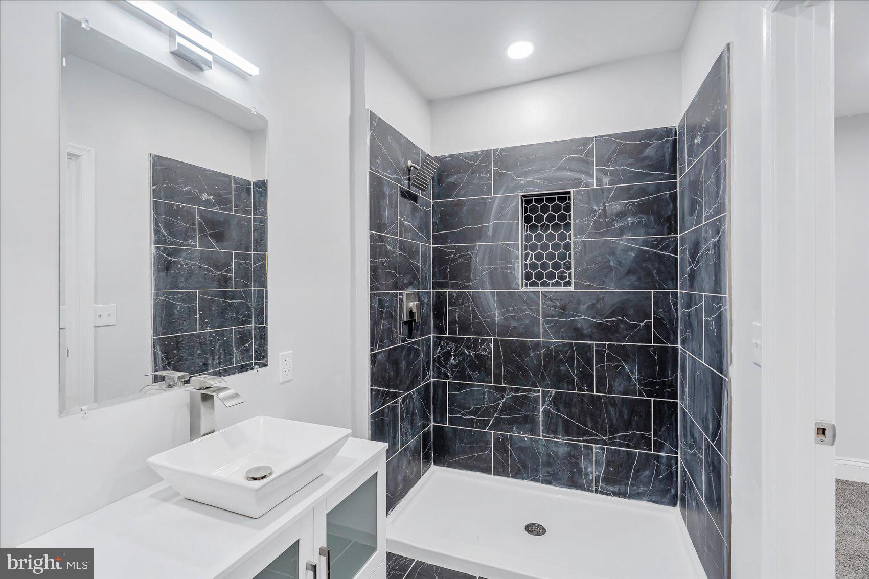 OLIVER - Residential